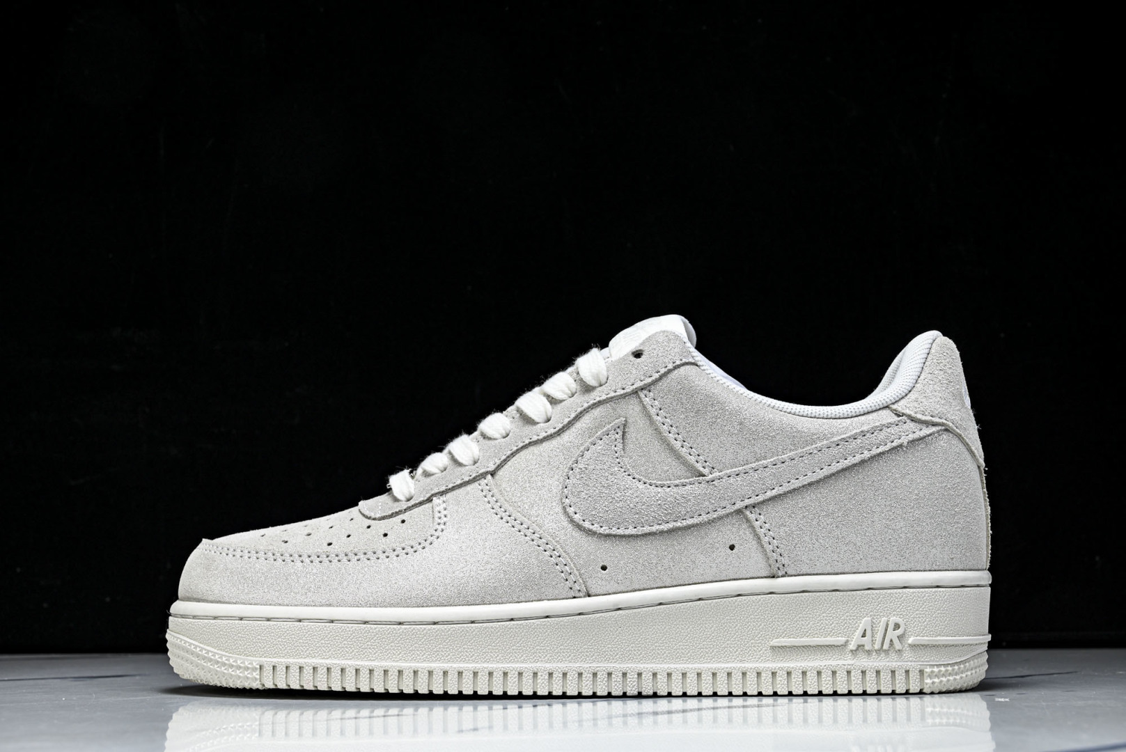 NK Air Force 1'07 Low 空军一号低帮休闲板鞋 HQ3499 100 #尺码 36 3