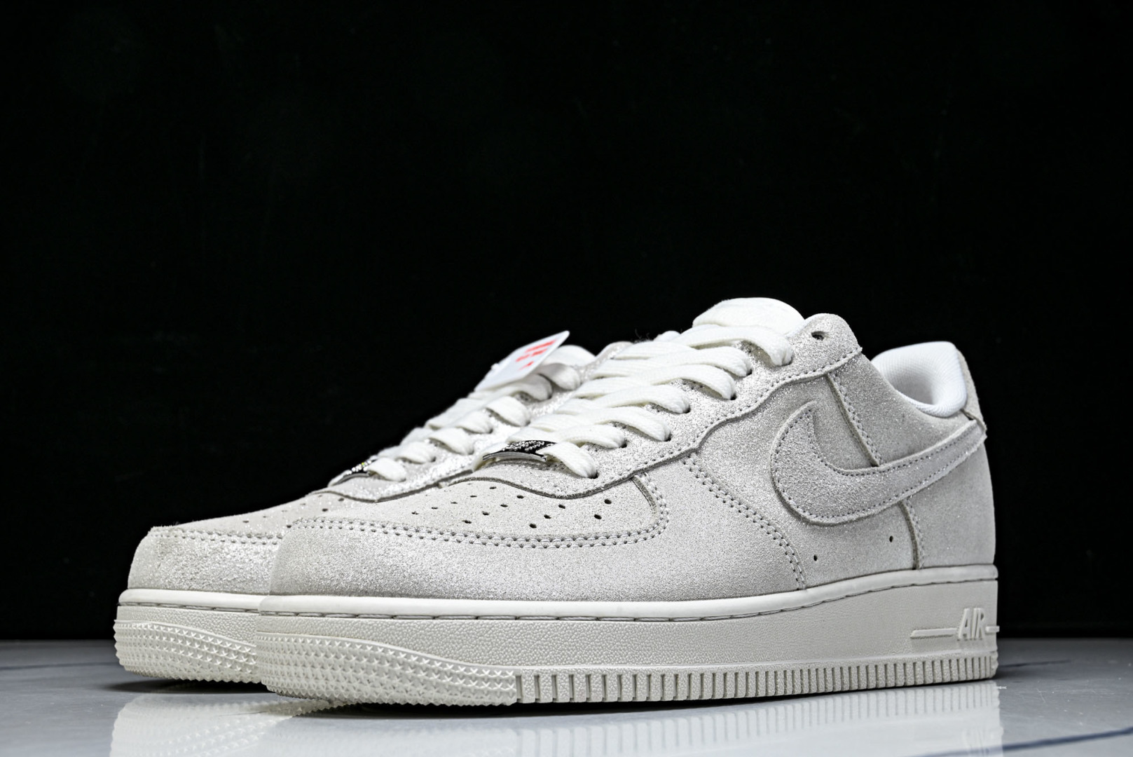 NK Air Force 1'07 Low 空军一号低帮休闲板鞋 HQ3499 100 #尺码 36 3