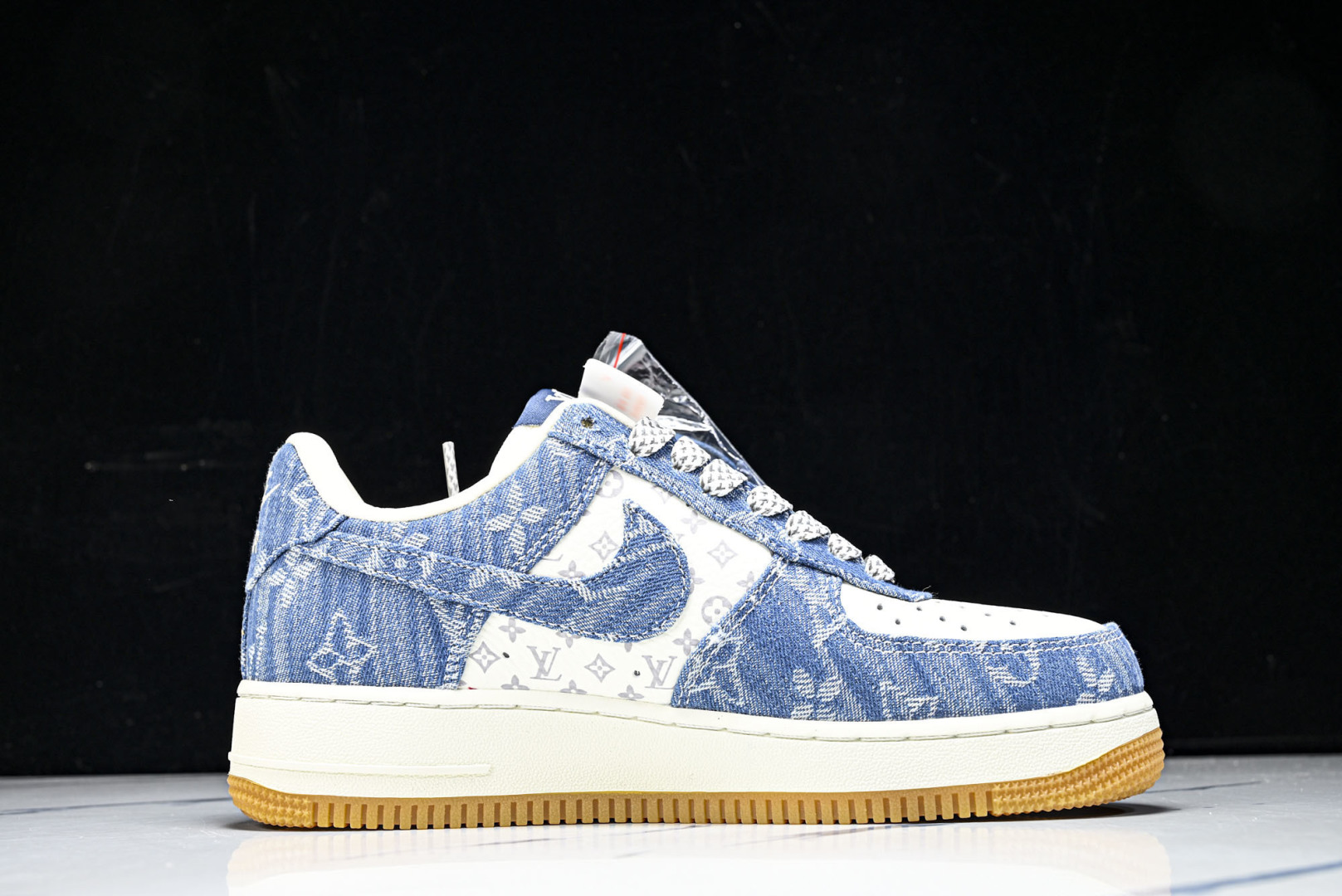NK Air Force 1'07 Low LV联名 白牛仔蓝 空军一号低帮休闲板鞋 YF9511-81