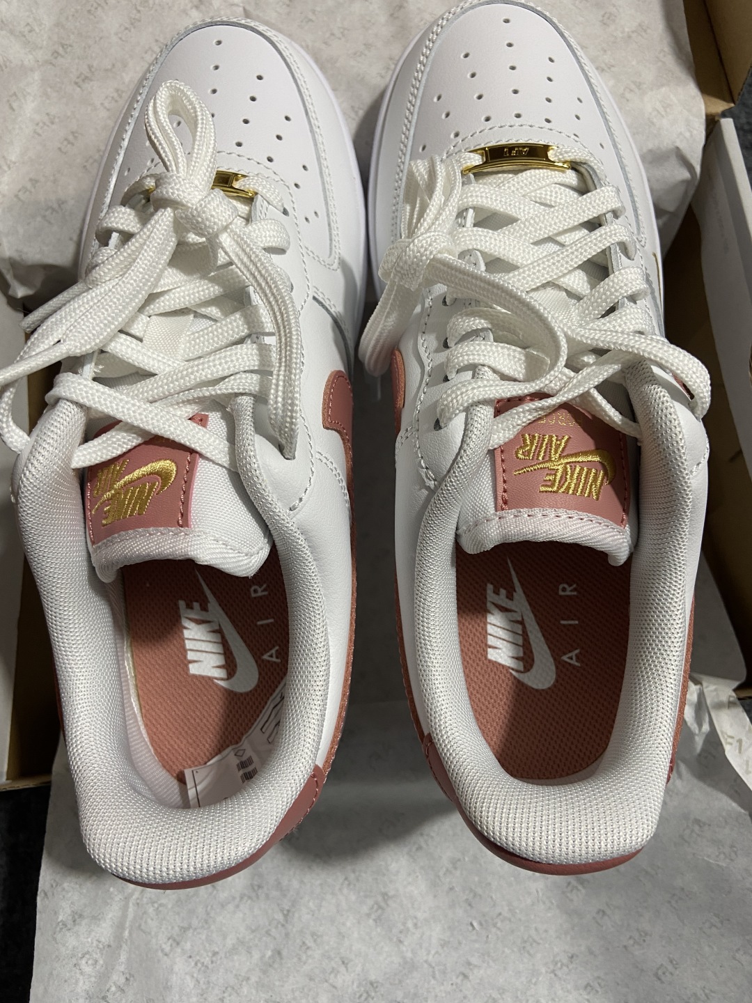 NK Air Force 1 Low '07 空军一号低帮经典板鞋 CZ0270-103 全鞋电脑针车 