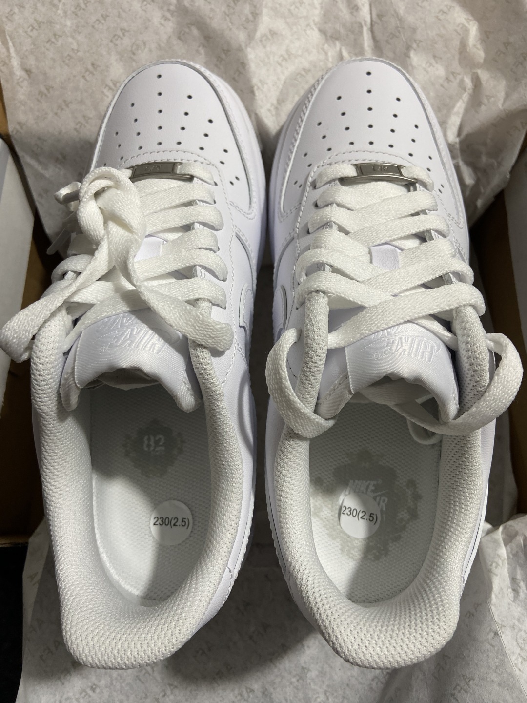 36码拍图AF1 全白闪电 尺码:35.5-48.5纯原-Air Force 1 Low 07 AF1