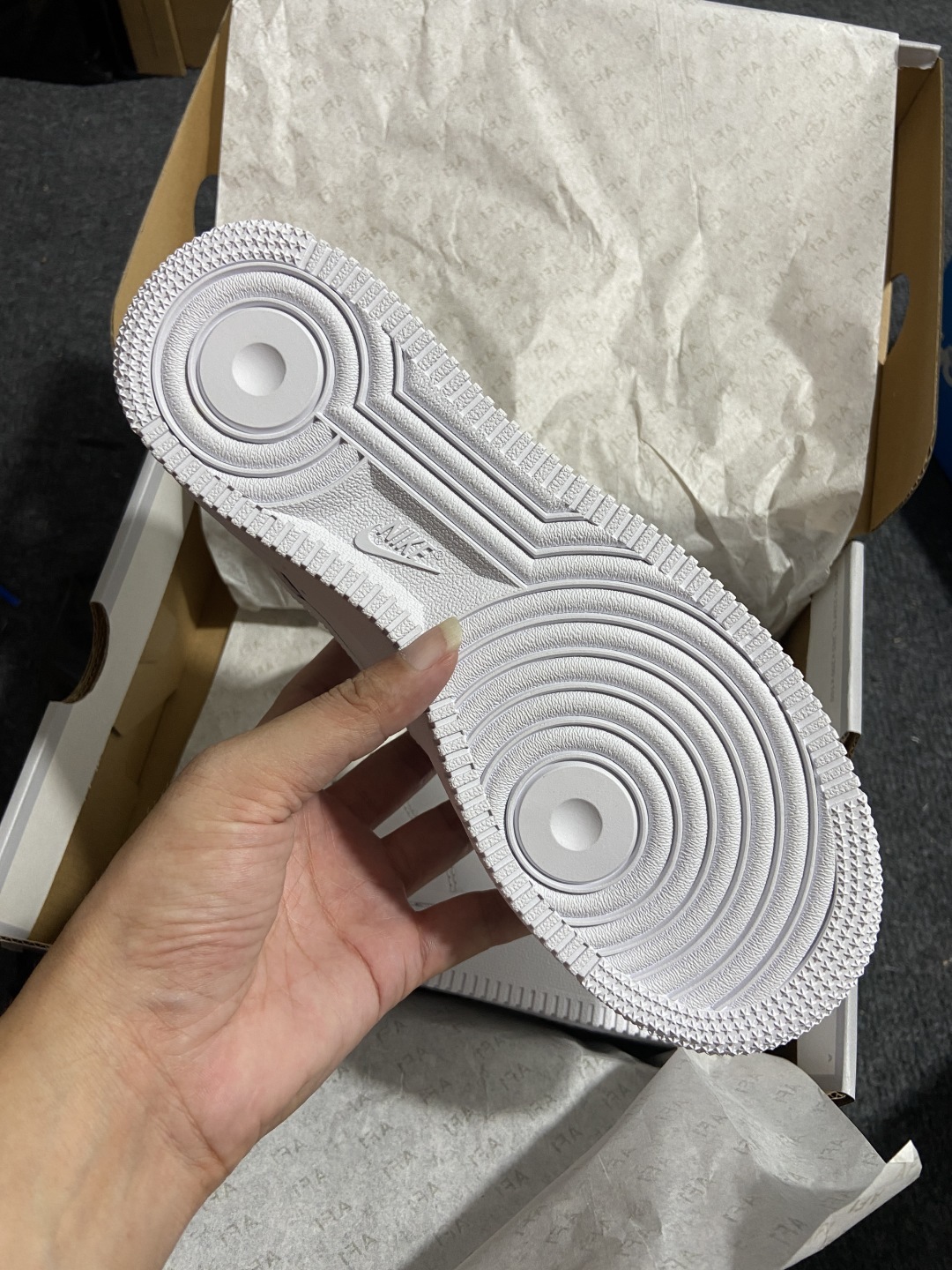 36码拍图AF1 全白闪电 尺码:35.5-48.5纯原-Air Force 1 Low 07 AF1