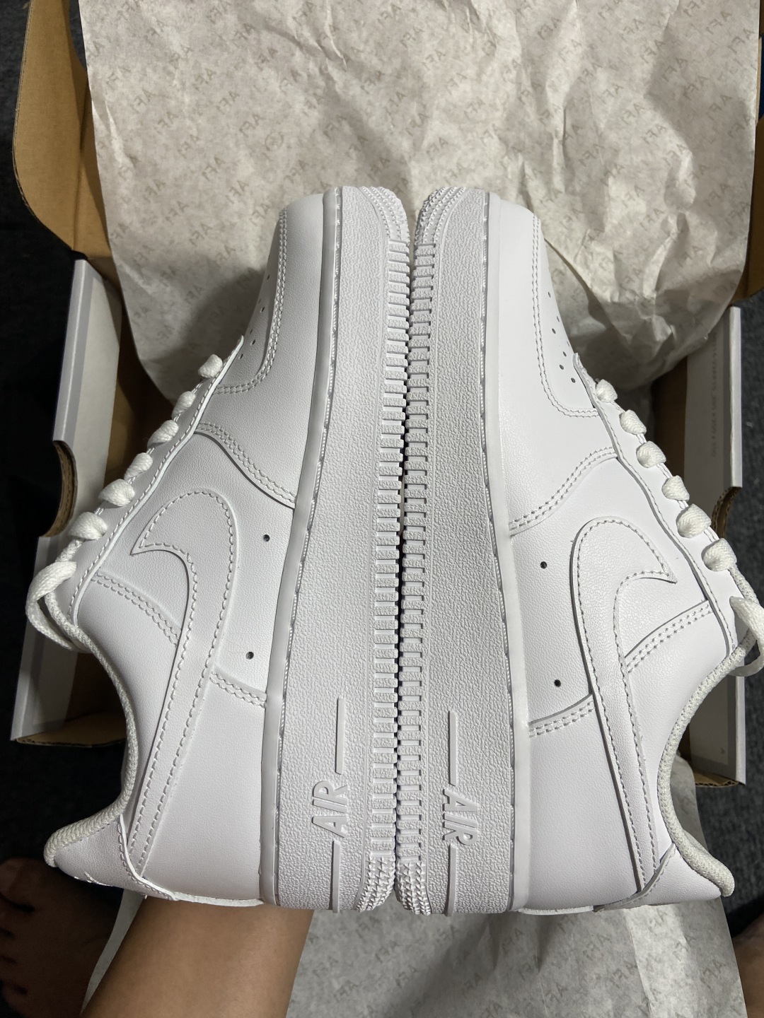 36码拍图AF1 全白闪电 尺码:35.5-48.5纯原-Air Force 1 Low 07 AF1