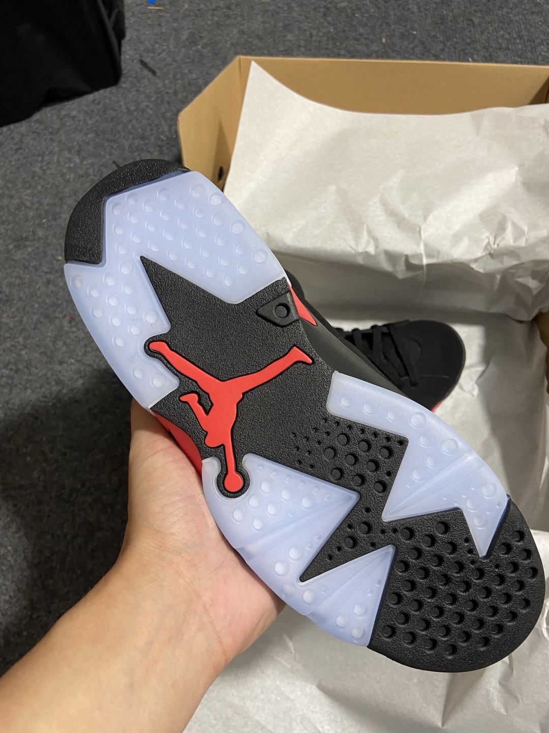 纯原版‼️aj6黑红 高帮 红外线尺码：40-47.5Air Jordan 6 “Reverse Inf