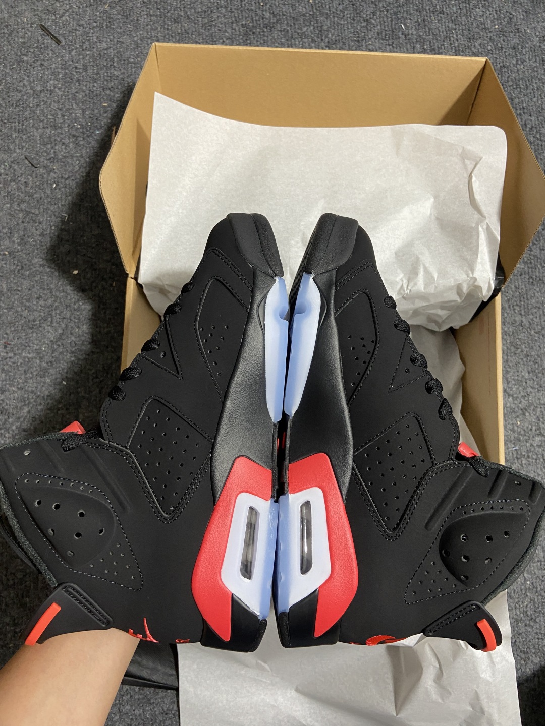 纯原版‼️aj6黑红 高帮 红外线尺码：40-47.5Air Jordan 6 “Reverse Inf