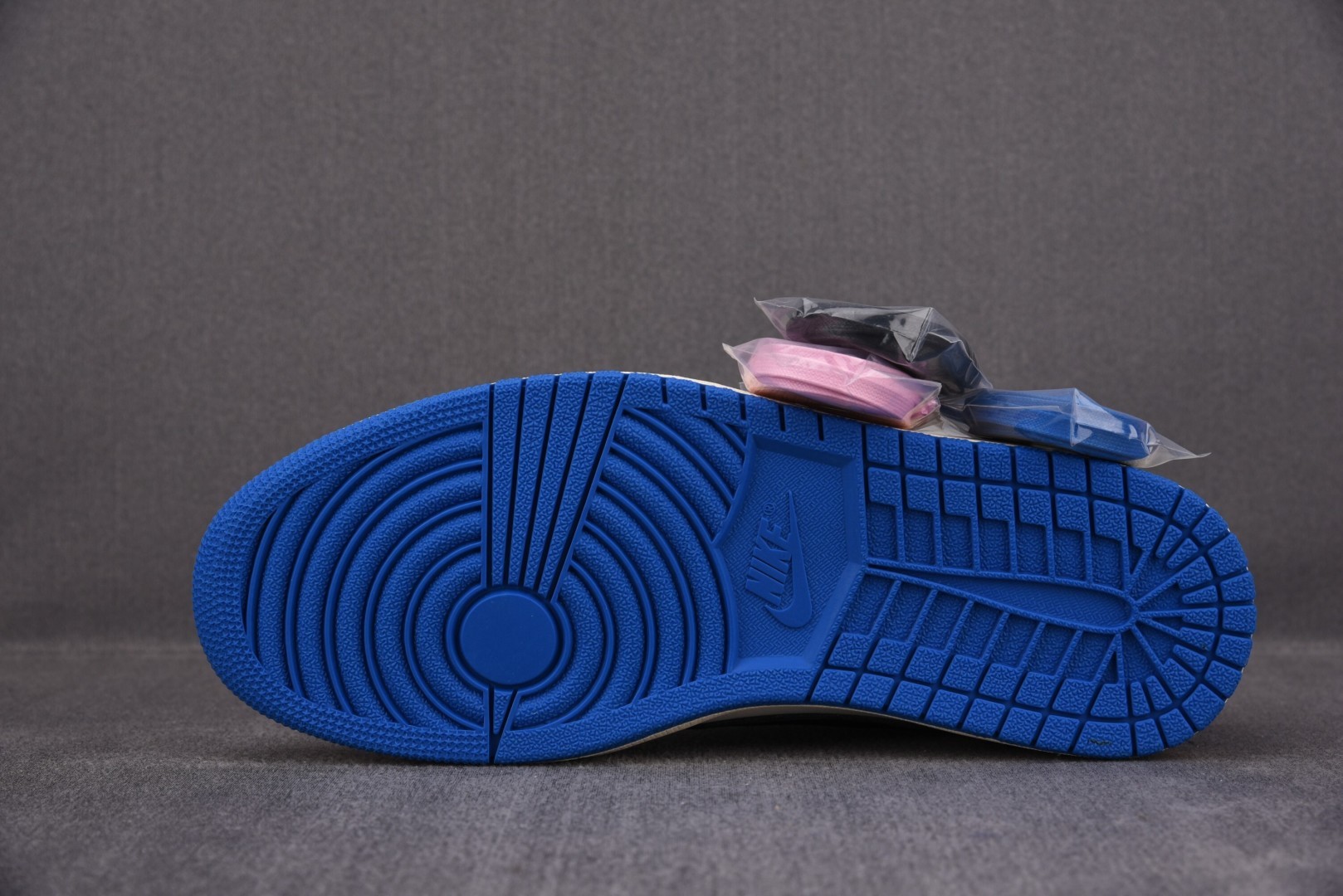 高端局特价福利 先报先得喜迎双11活动 10月20日起 Air Jordan 1 Travis Scot