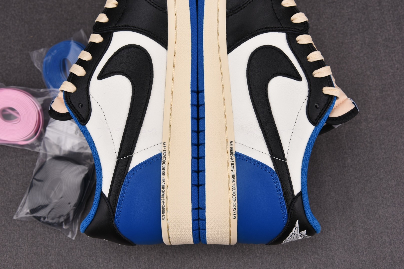 高端局特价福利 先报先得喜迎双11活动 10月20日起 Air Jordan 1 Travis Scot