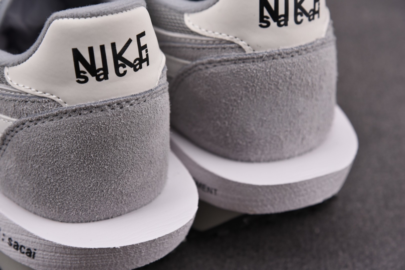 高端局特价福利 先报先得喜迎双11活动 10月20日起 Fragment x Sacai x Nik L