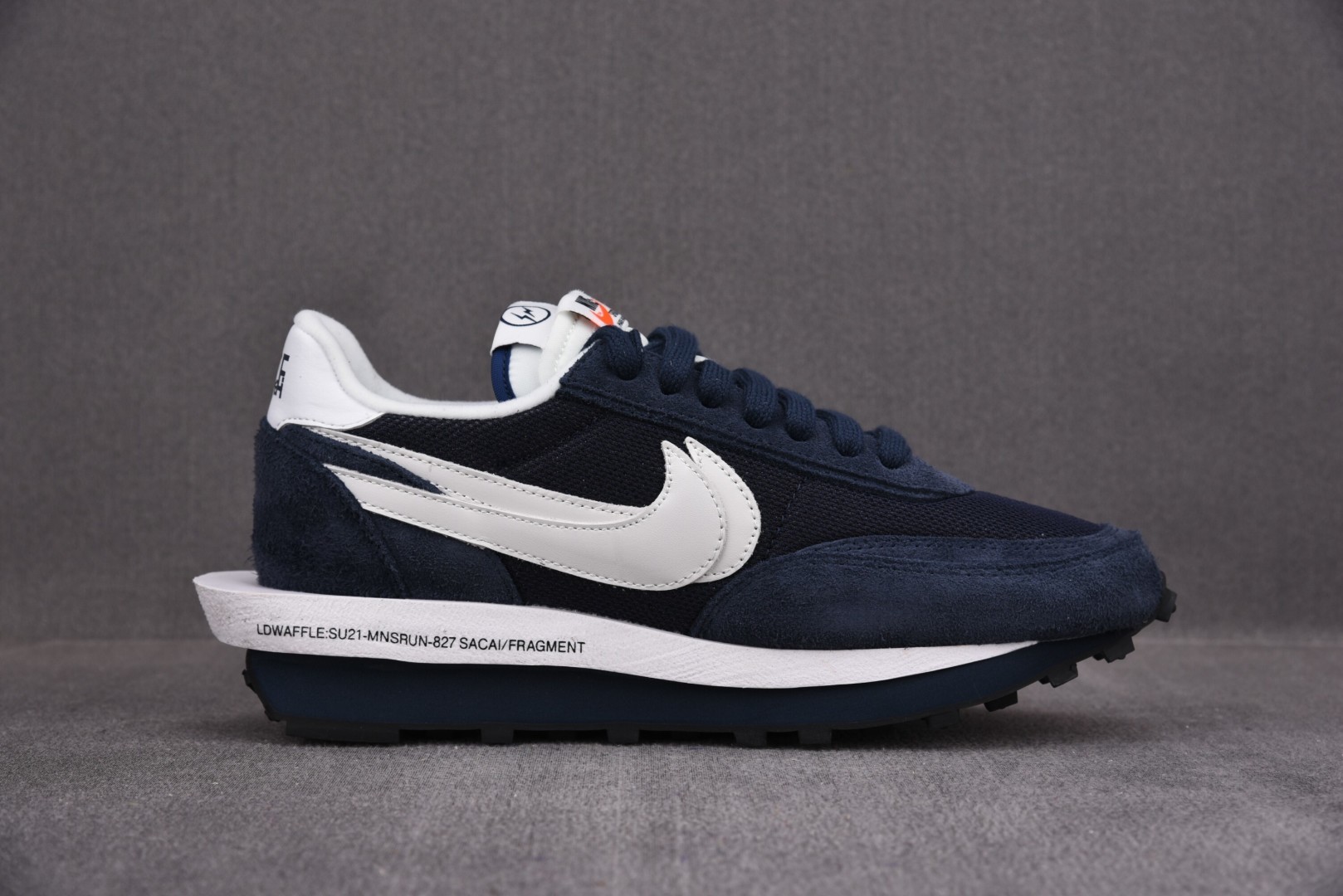 高端局特价福利 先报先得喜迎双11活动 10月20日起 Fragment x Sacai x Nik L