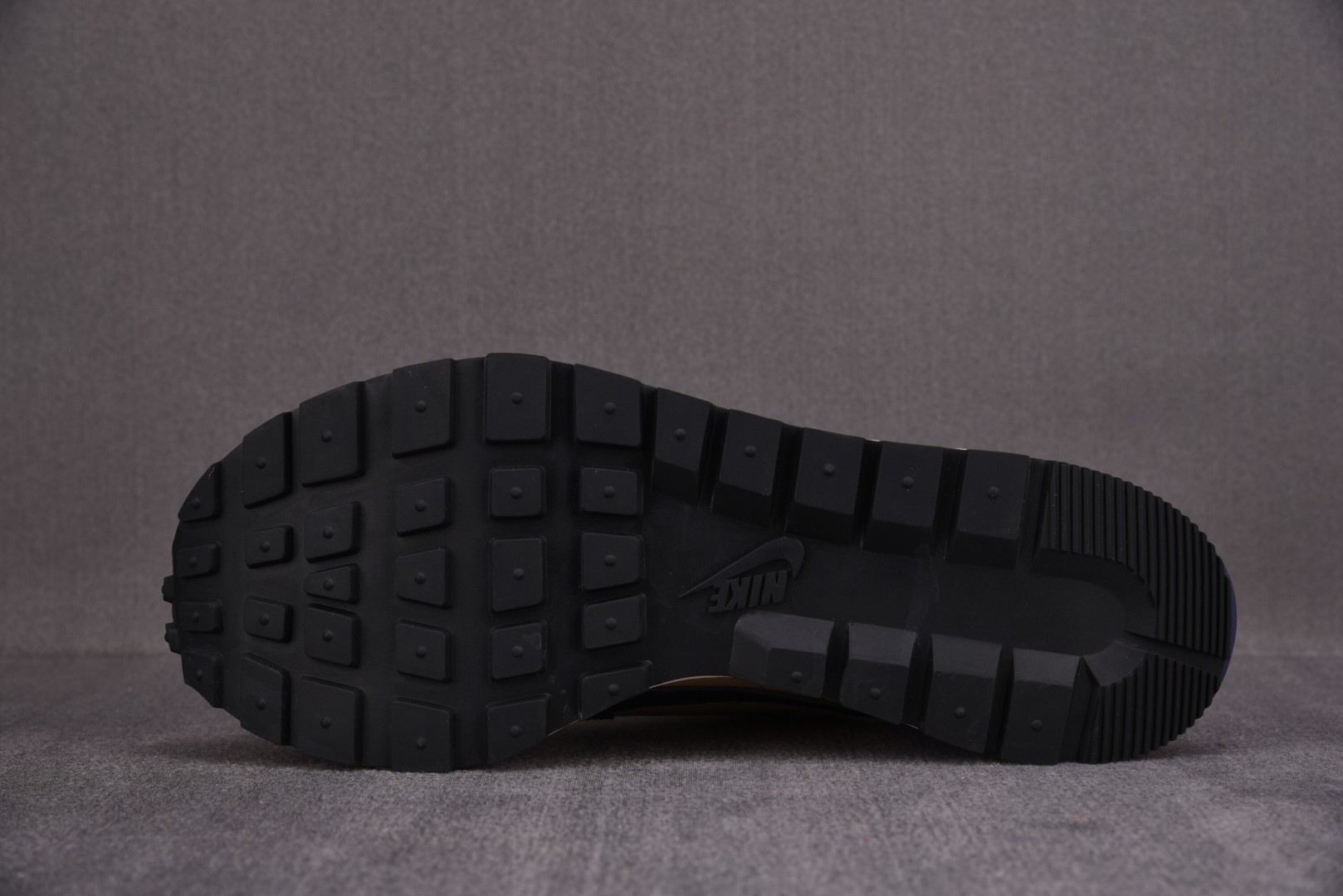 高端局特价福利 先报先得喜迎双11活动 10月20日起 Sacai X Nik VaporWaffle
