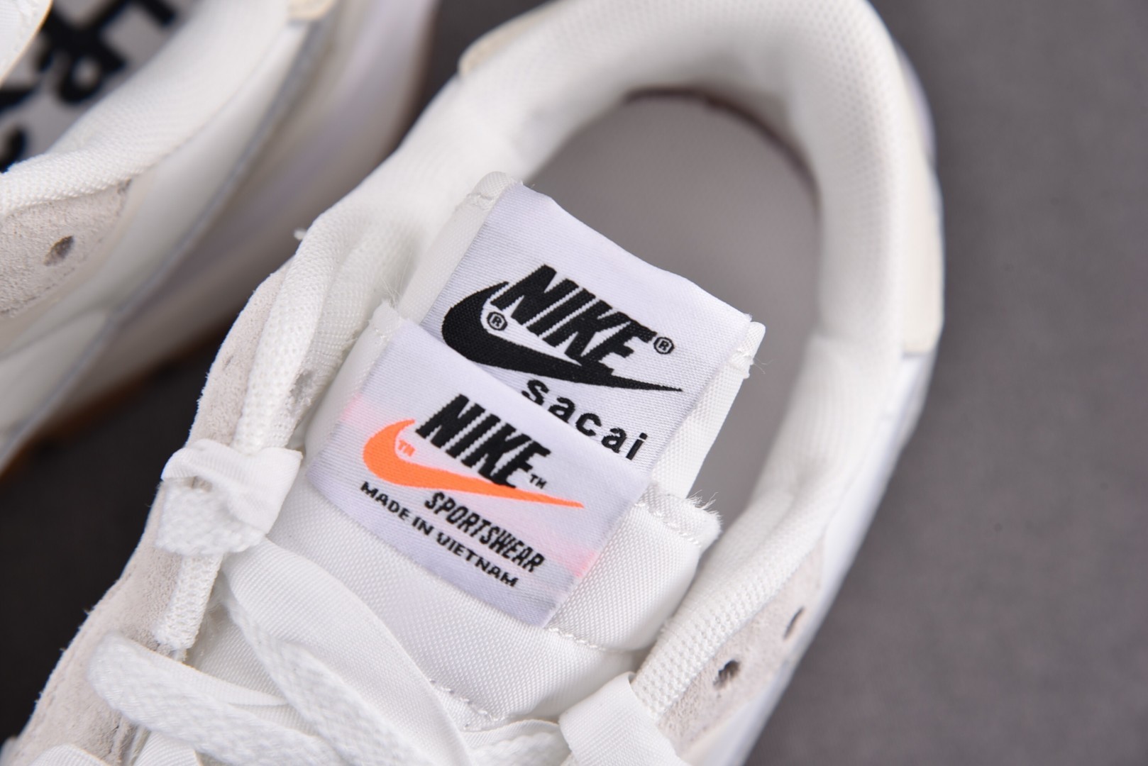 高端局特价福利 先报先得喜迎双11活动 10月20日起 Sacai x NK VaporWaffle W