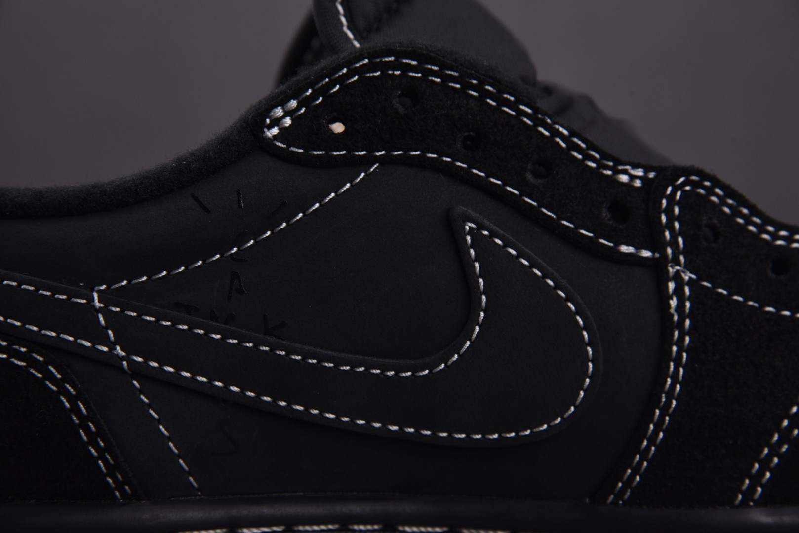 高端局特价福利 先报先得喜迎双11活动 10月20日起 Travis Scott x Air Jorda