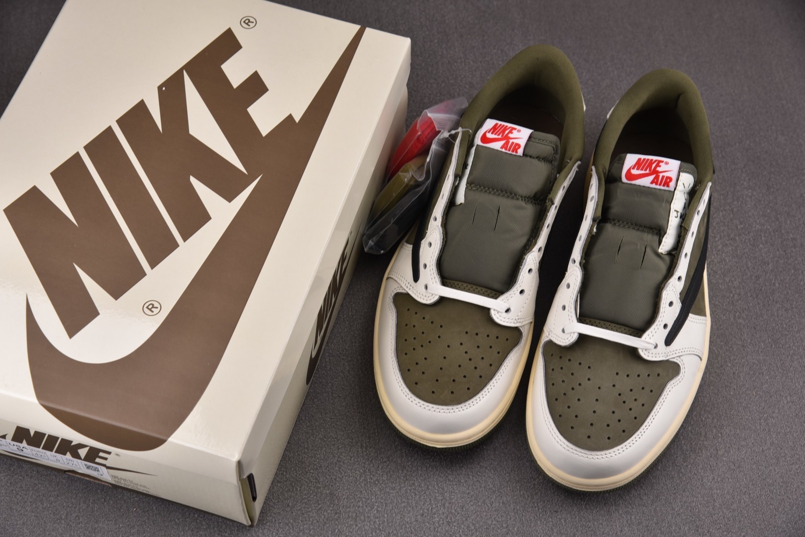 高端局特价福利 先报先得喜迎双11活动 10月20日起 Travis Scott x Air Jorda