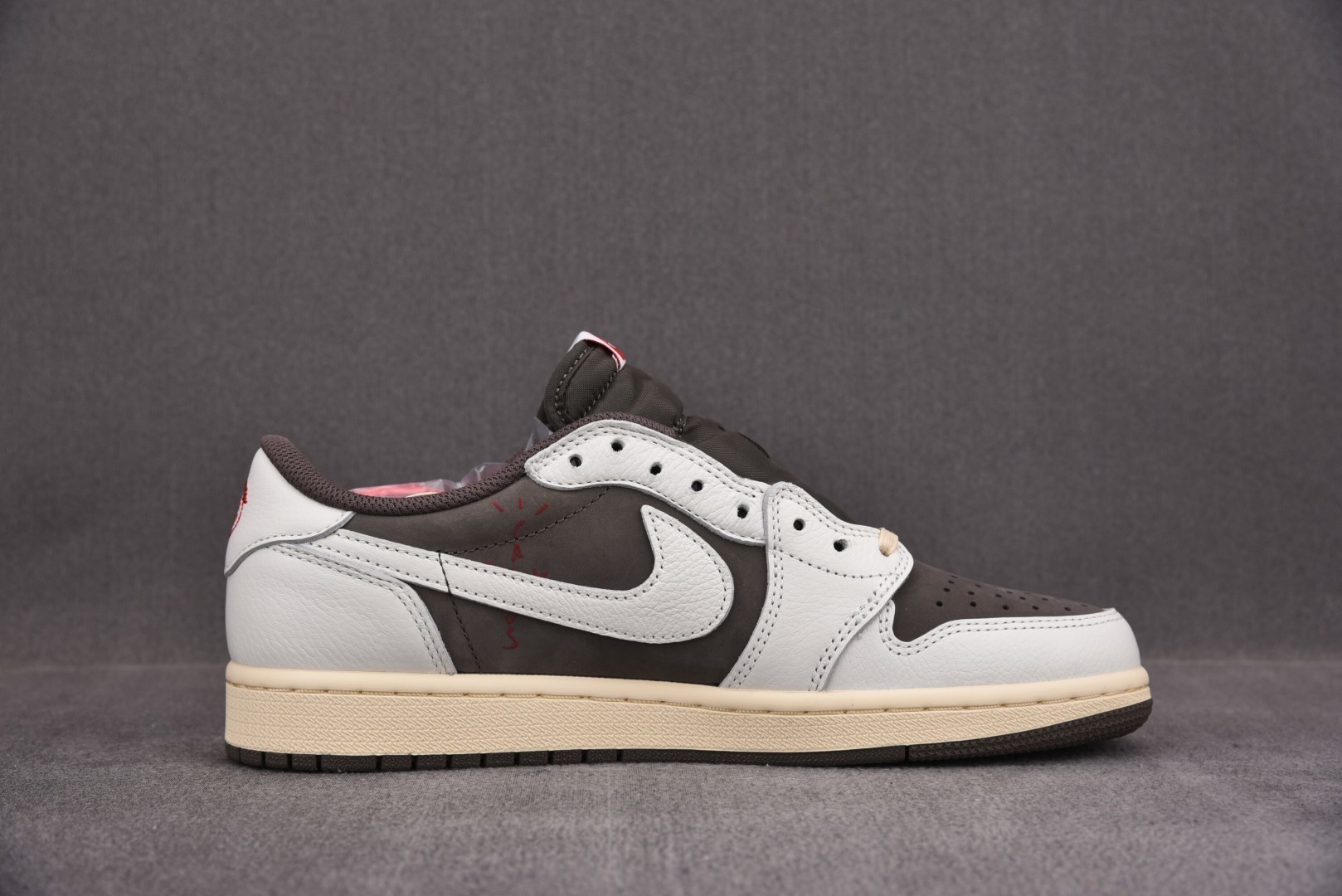 高端局特价福利 先报先得喜迎双11活动 10月20日起 Travis Scott x Air Jorda
