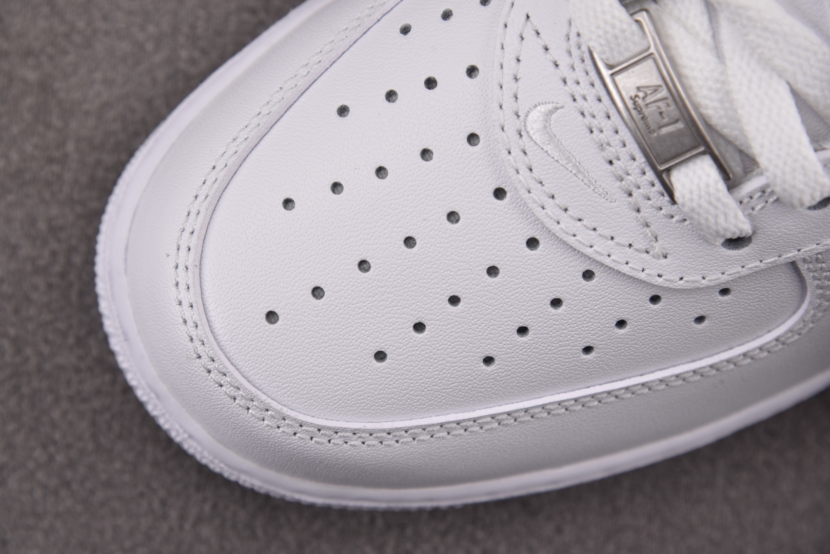 Supreme 尺码:35.5-47.5纯原-Air Force 1 Low Supreme White