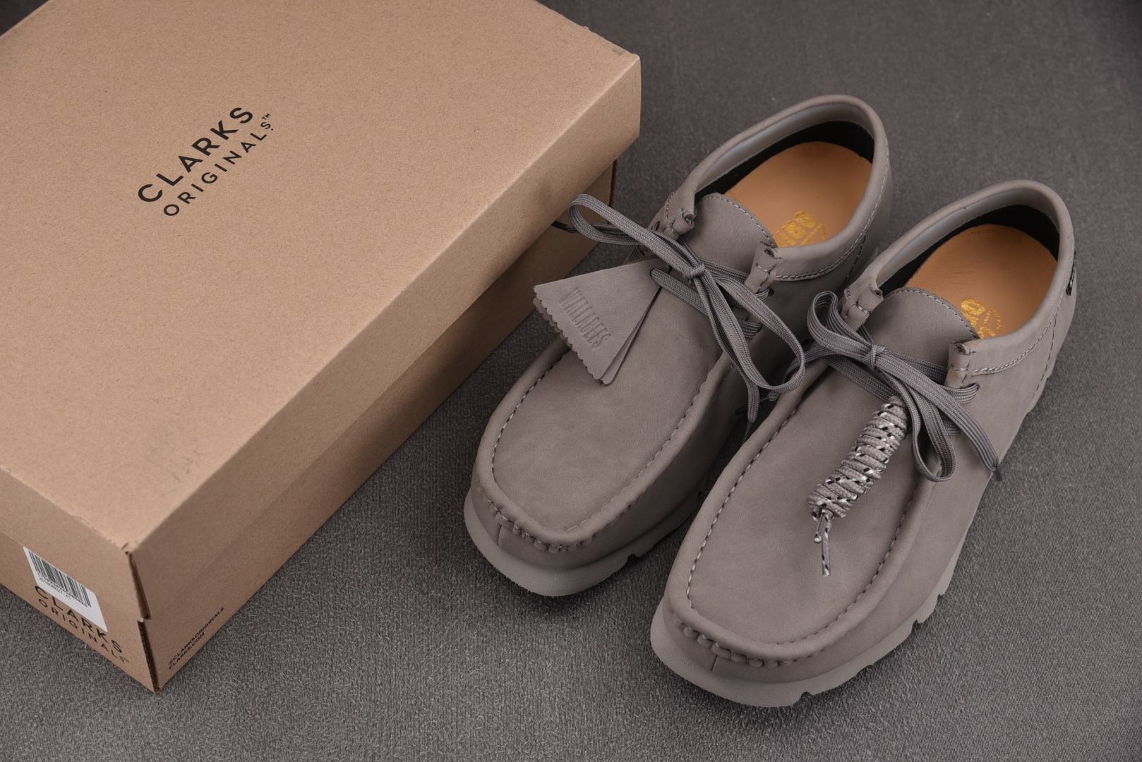 乐福 尺码:36-45纯原出品-Clarks 其乐 Wallebee 老钱风 乐福风格袋鼠鞋 YZ022