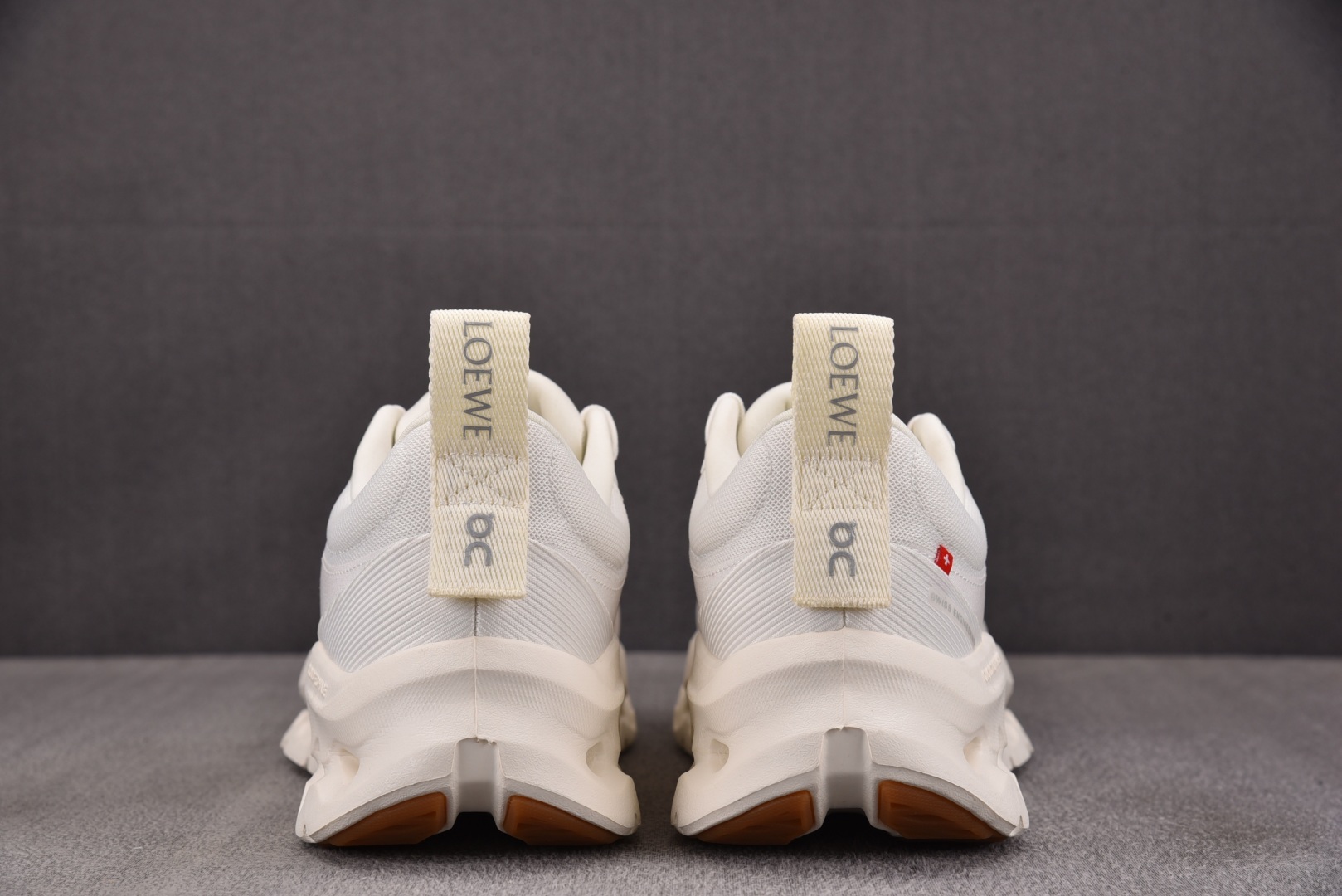 昂跑 尺码:36-45纯原出品-LOEWE x On Cloudtilt 2 看图 YZ004尺码：36