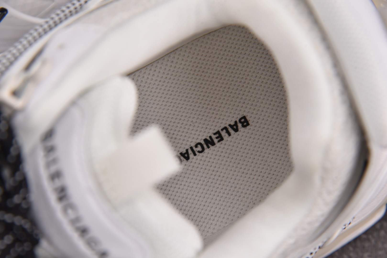 Balenciaga 尺码:35-46 超重偏大一码纯原-Balenciaga Track 白色灰绑带 