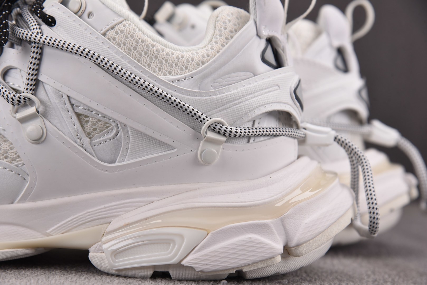 Balenciaga 尺码:35-46 超重偏大一码纯原-Balenciaga Track 白色灰绑带 