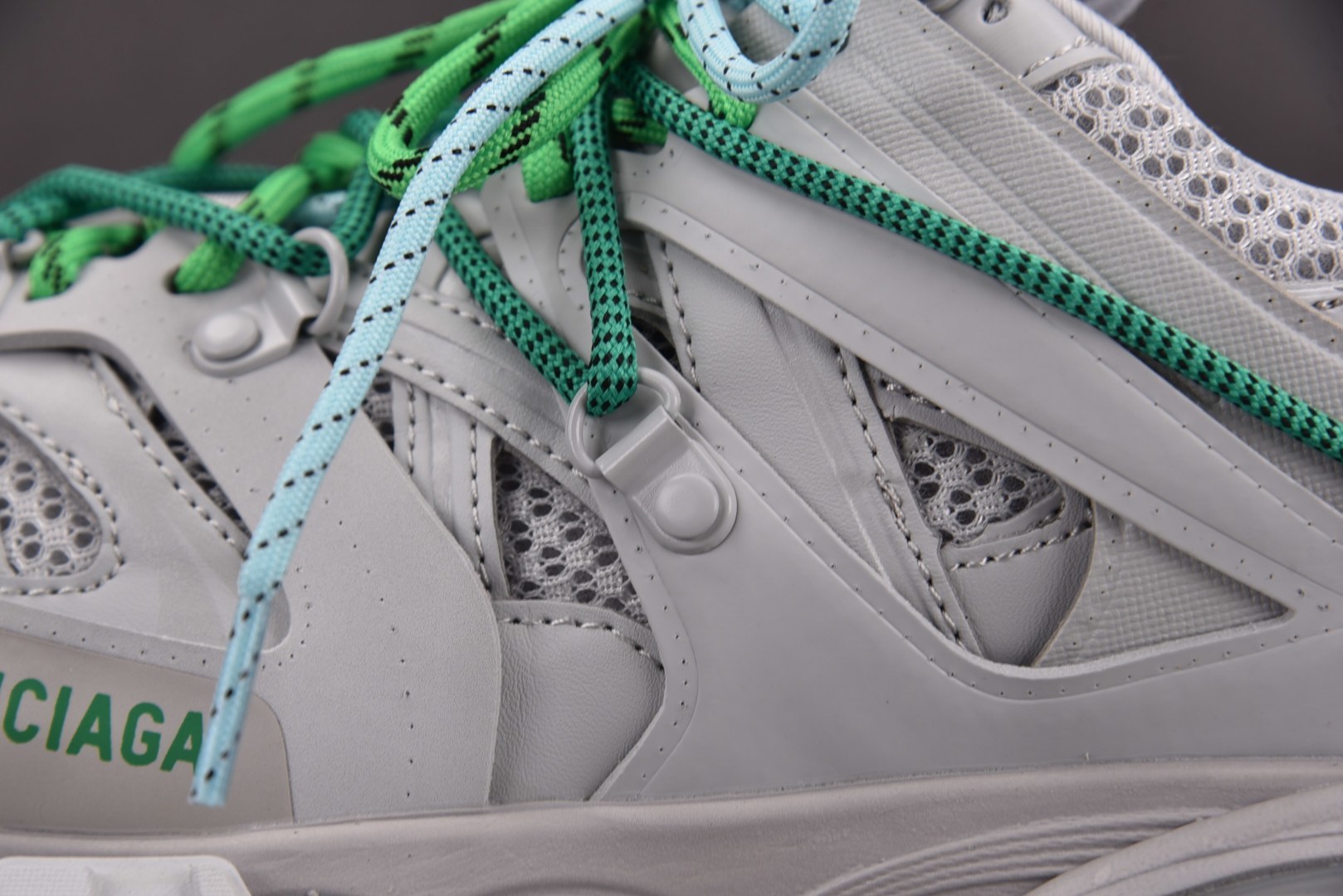 Balenciaga 尺码:35-46 超重偏大一码纯原-Balenciaga Track 灰绿绑带 Y