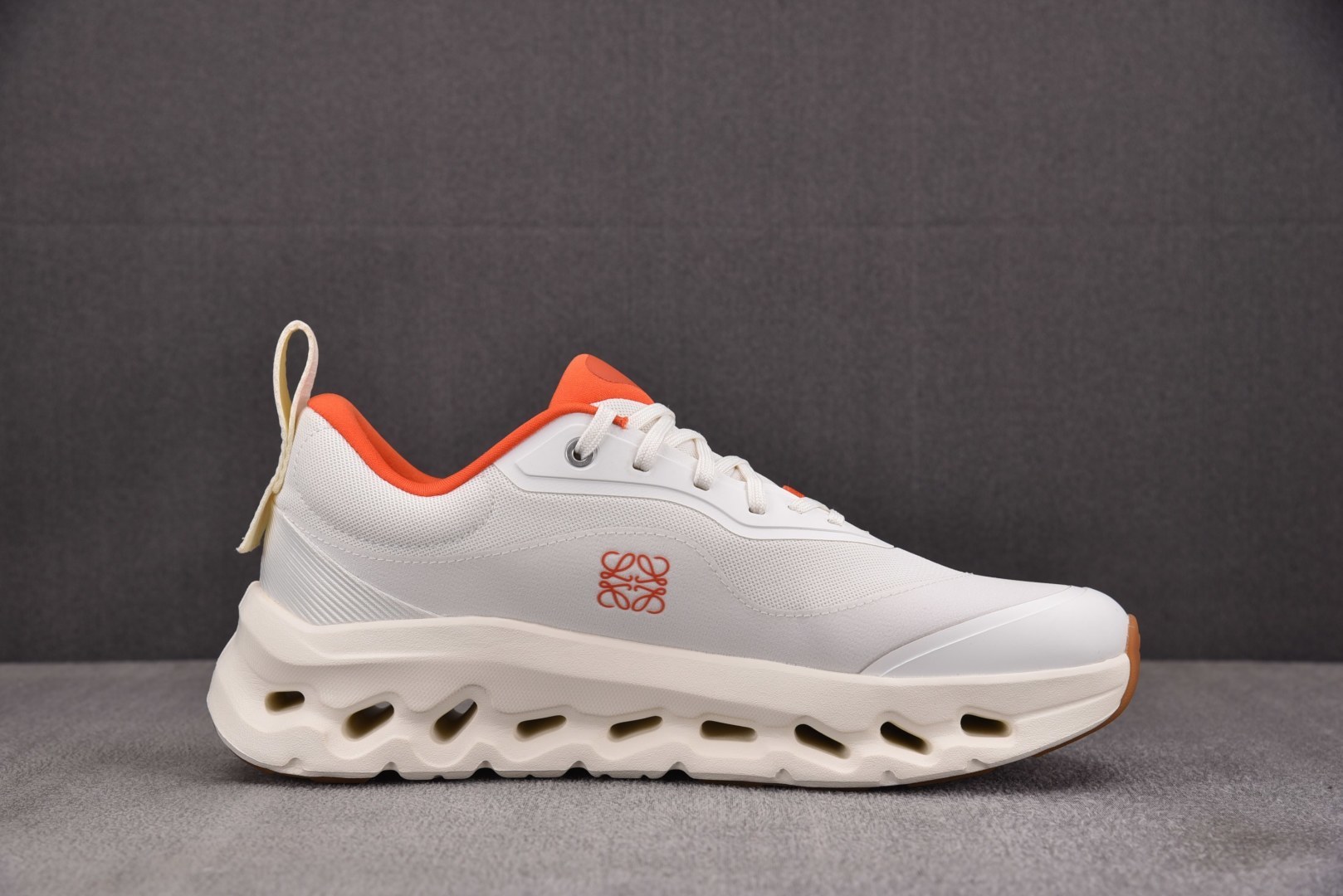 昂跑 尺码:36-45纯原出品-LOEWE x On Cloudtilt 2 看图 YZ004尺码：36