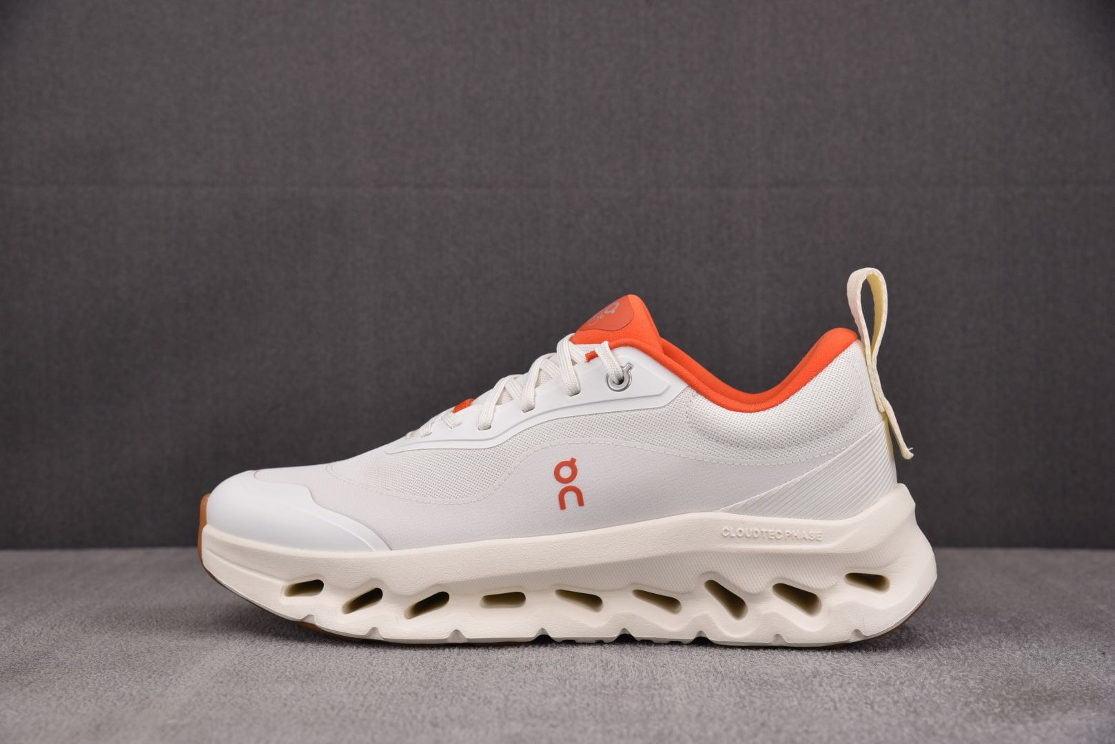 昂跑 尺码:36-45纯原出品-LOEWE x On Cloudtilt 2 看图 YZ004尺码：36