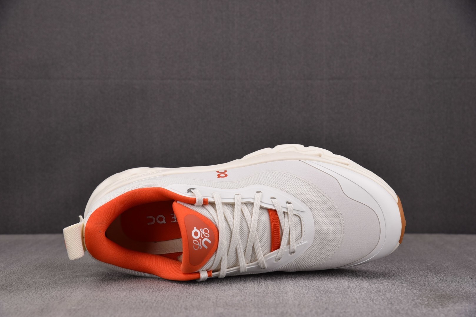 昂跑 尺码:36-45纯原出品-LOEWE x On Cloudtilt 2 看图 YZ004尺码：36