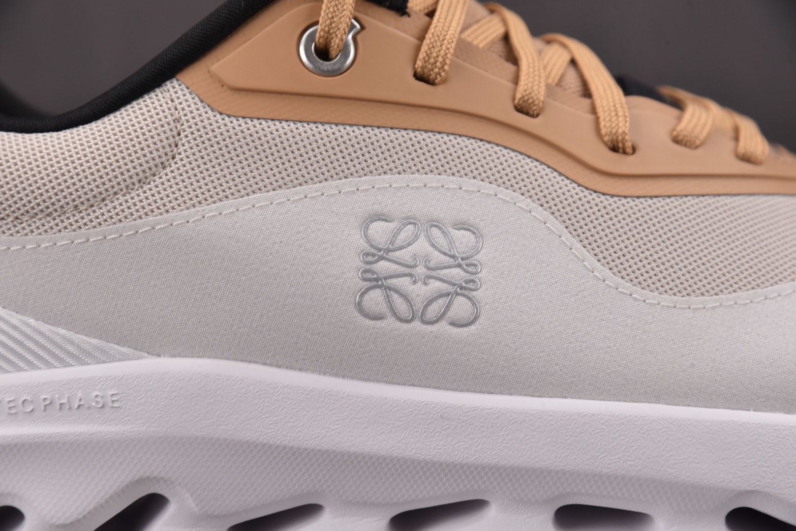 昂跑 尺码:36-45纯原出品-LOEWE x On Cloudtilt 2 看图 YZ004尺码：36