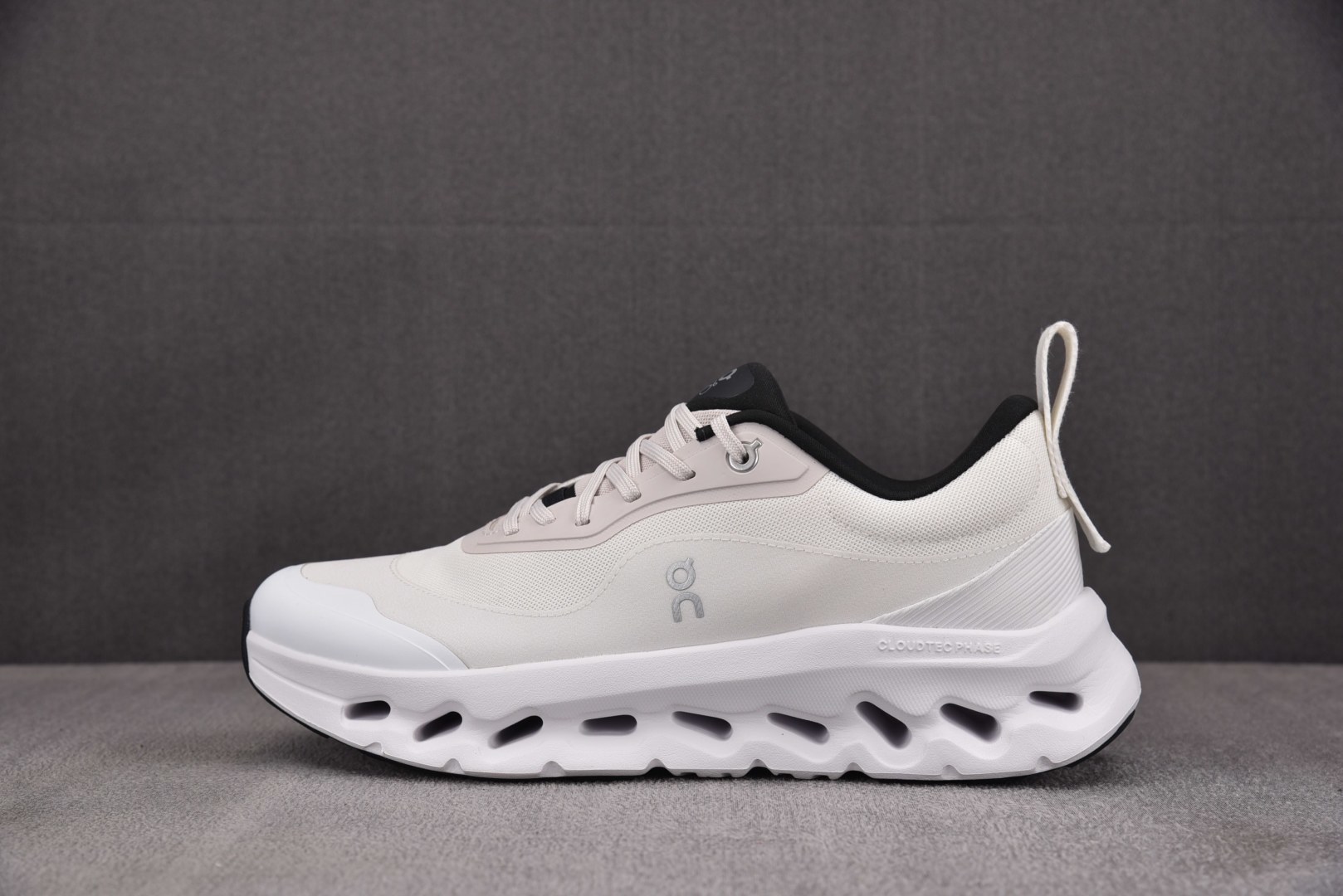 昂跑 尺码:36-45纯原出品-LOEWE x On Cloudtilt 2 看图 YZ004尺码：36