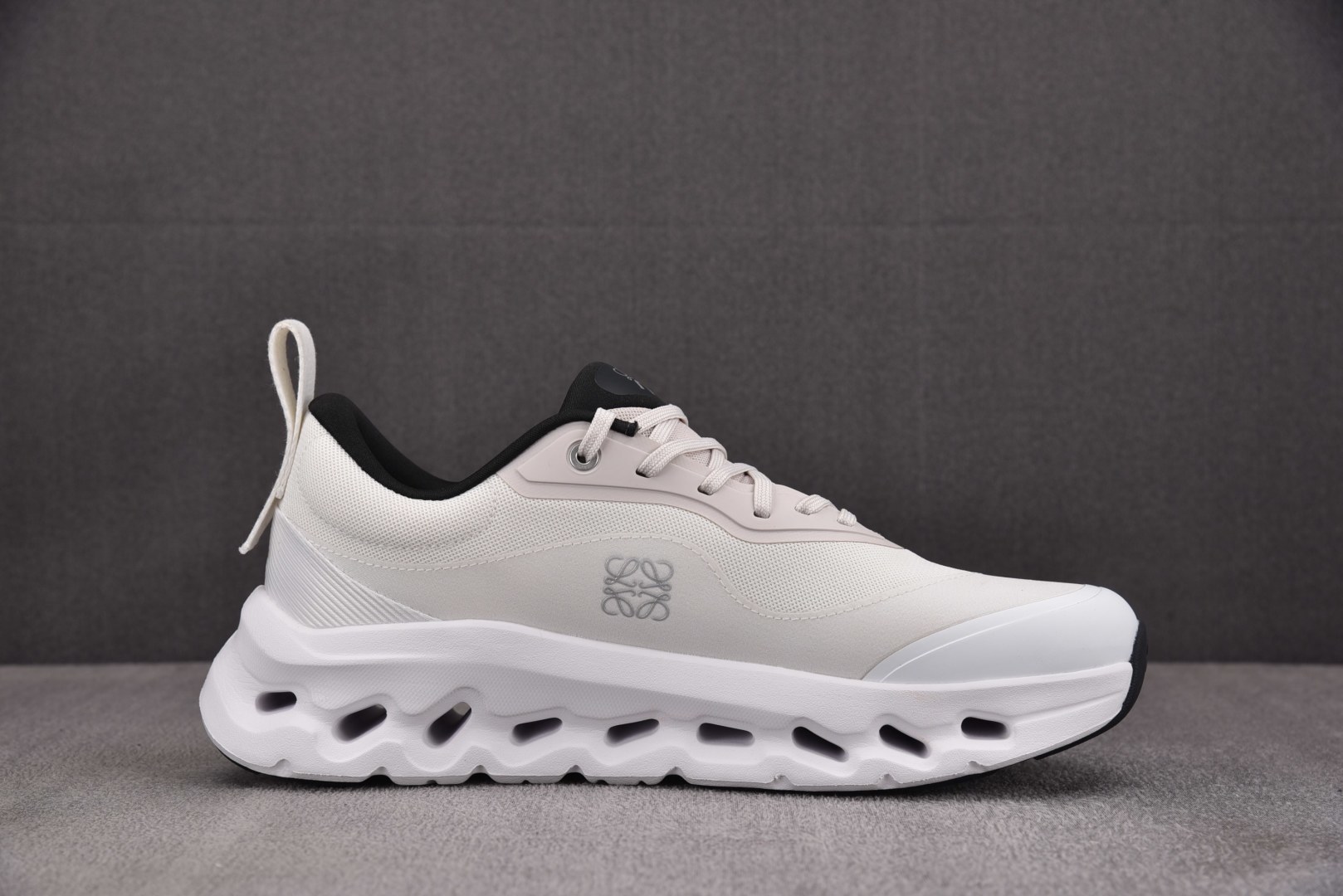 昂跑 尺码:36-45纯原出品-LOEWE x On Cloudtilt 2 看图 YZ004尺码：36