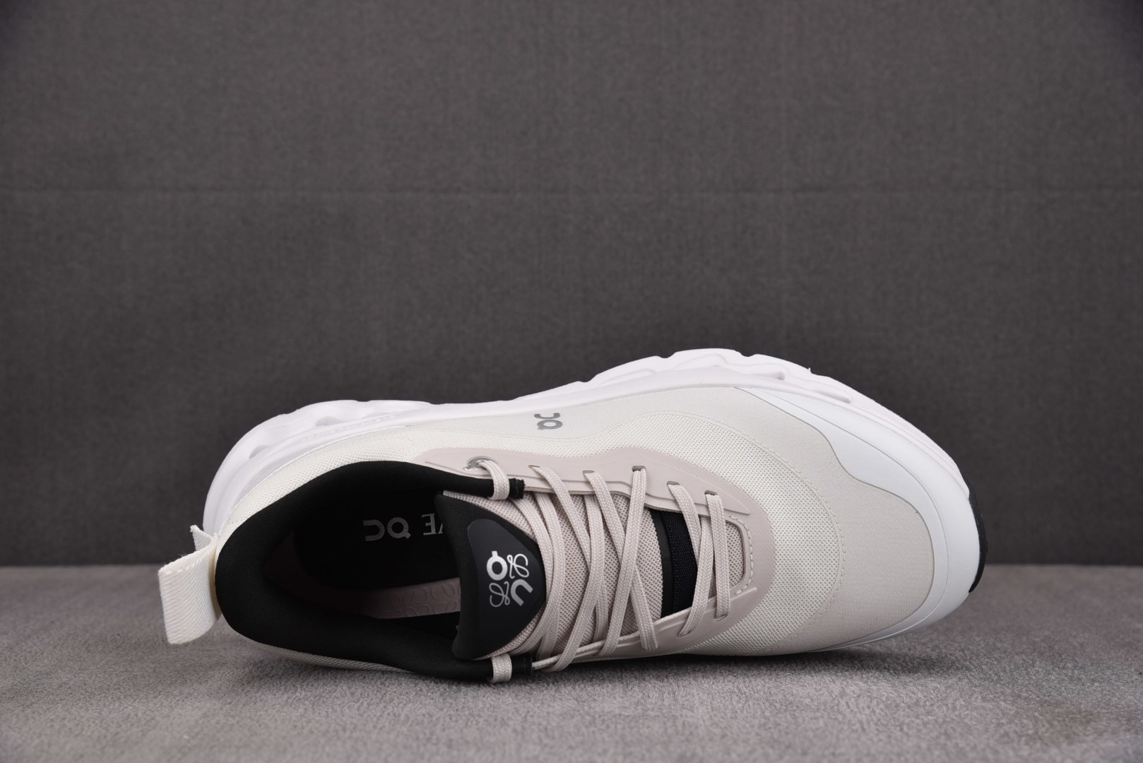 昂跑 尺码:36-45纯原出品-LOEWE x On Cloudtilt 2 看图 YZ004尺码：36