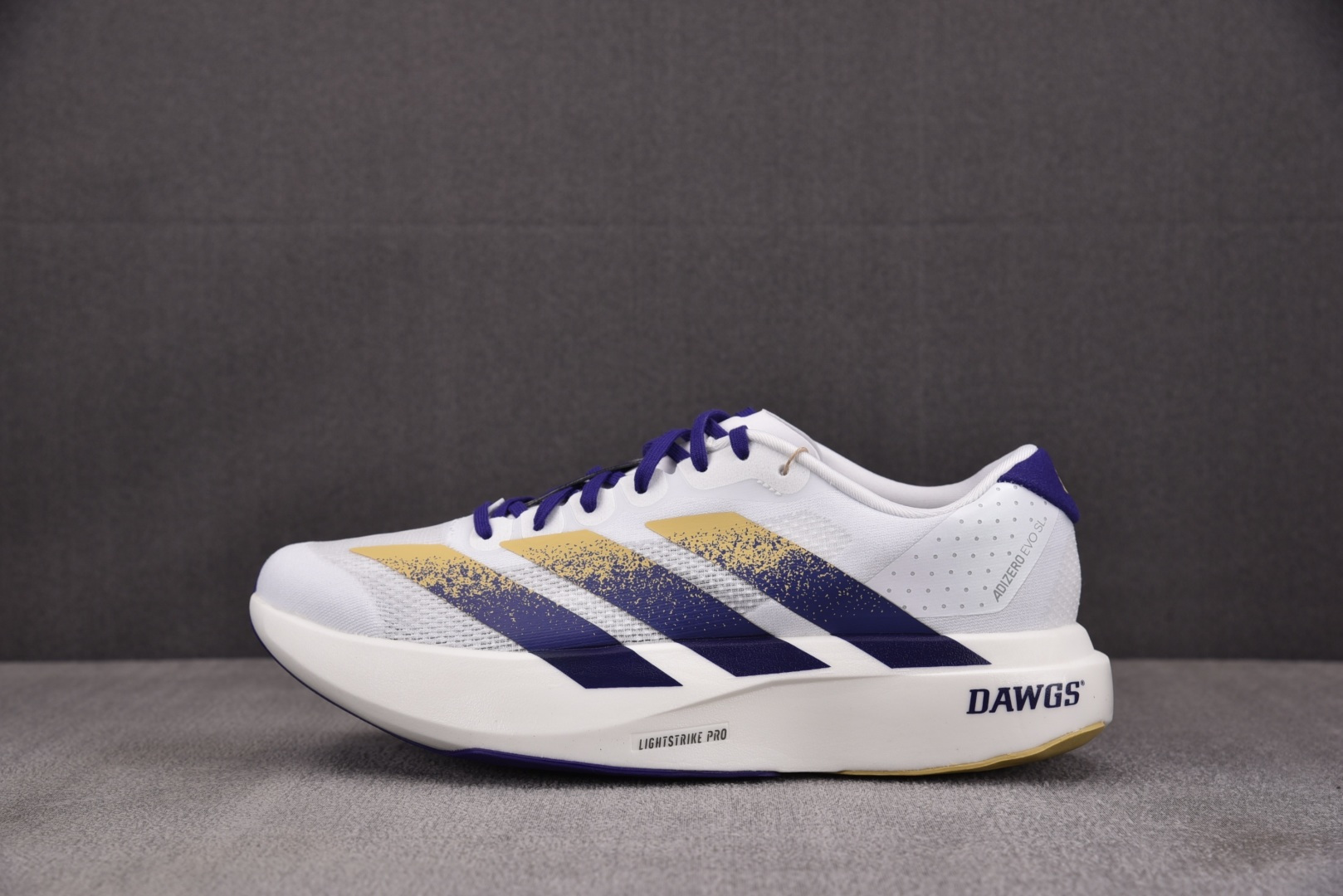 Ad Adizero Evo SL Nebraska 白紫 JQ4578 尺寸36 36⅔ 37⅓ 38