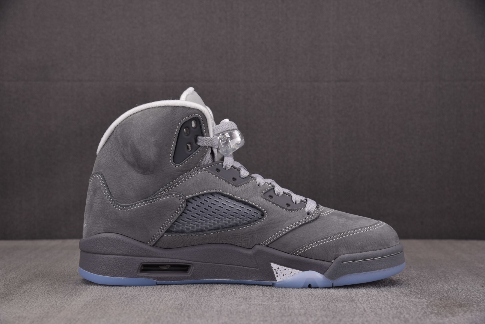 AJ5 尺码:40-47.5纯原-Air Jordan 5 Retro Wolf Grey 灰色 DD0