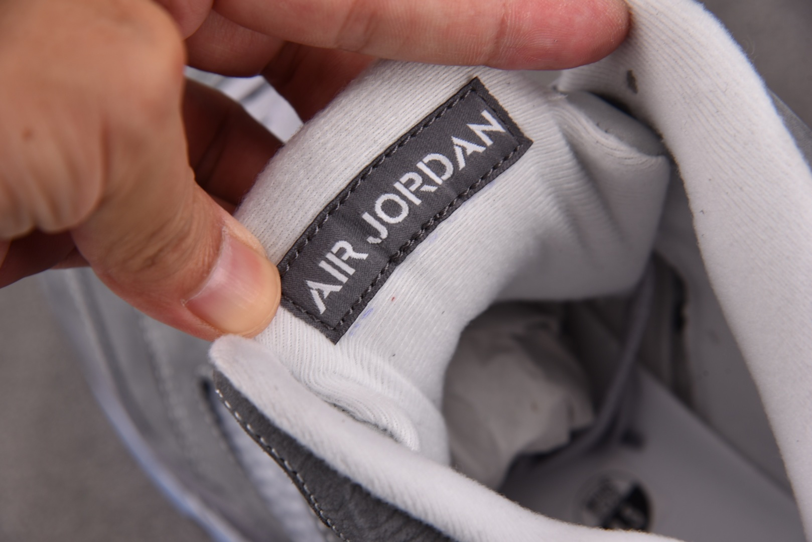 AJ5 尺码:40-47.5纯原-Air Jordan 5 Retro Wolf Grey 灰色 DD0