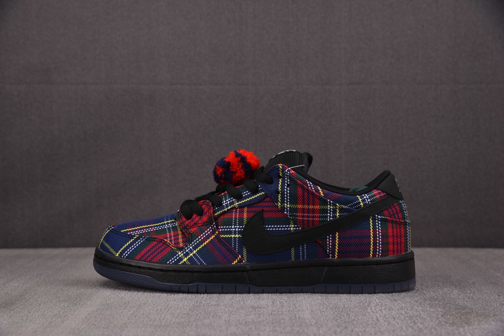 Dunk 尺码:40-47.5纯原出品-SB Dunk Low Nardwuar 红黑 II1493-6