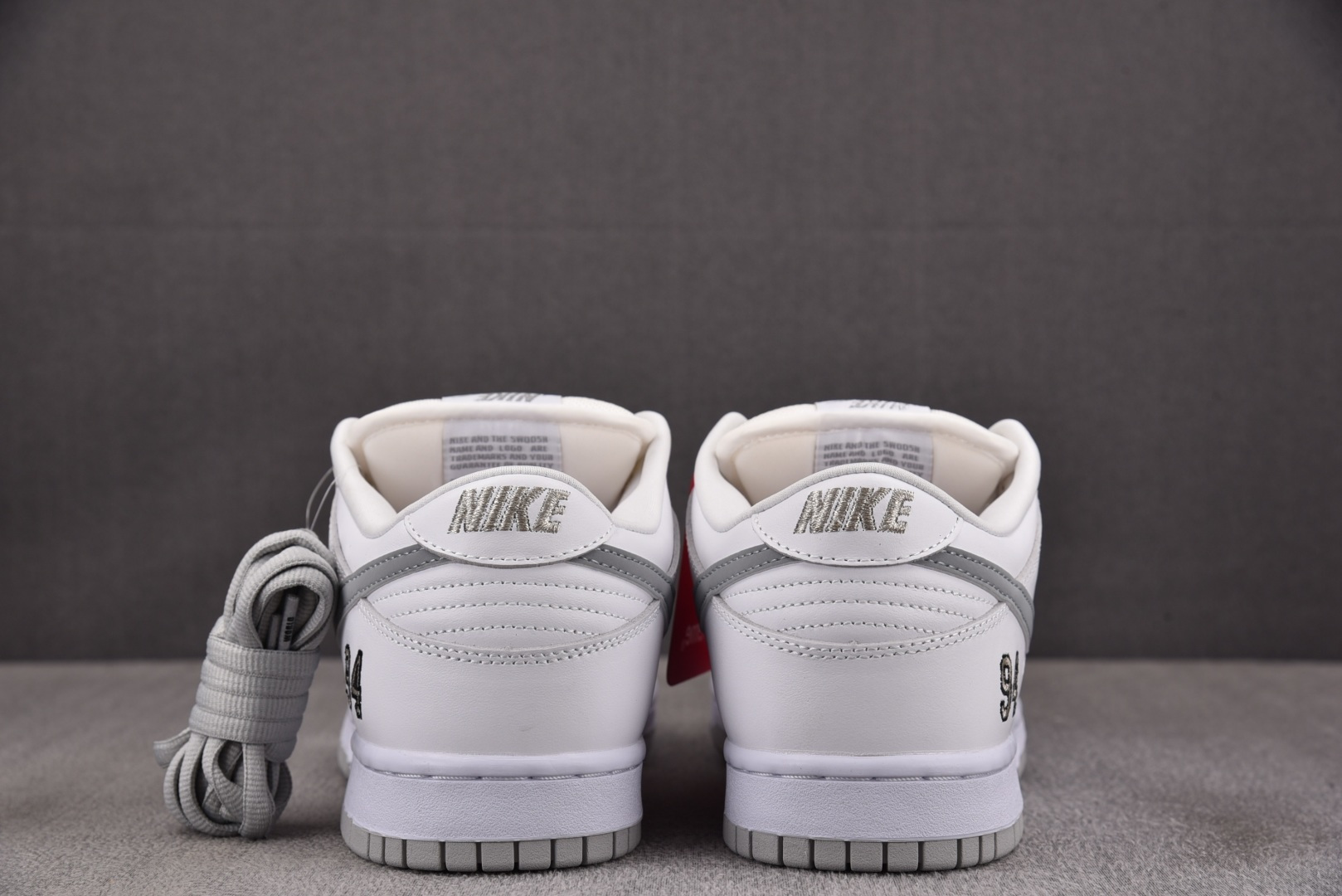 Dunk 尺码:40-47.5纯原出品-SB Dunk Low Supreme 94 White Met