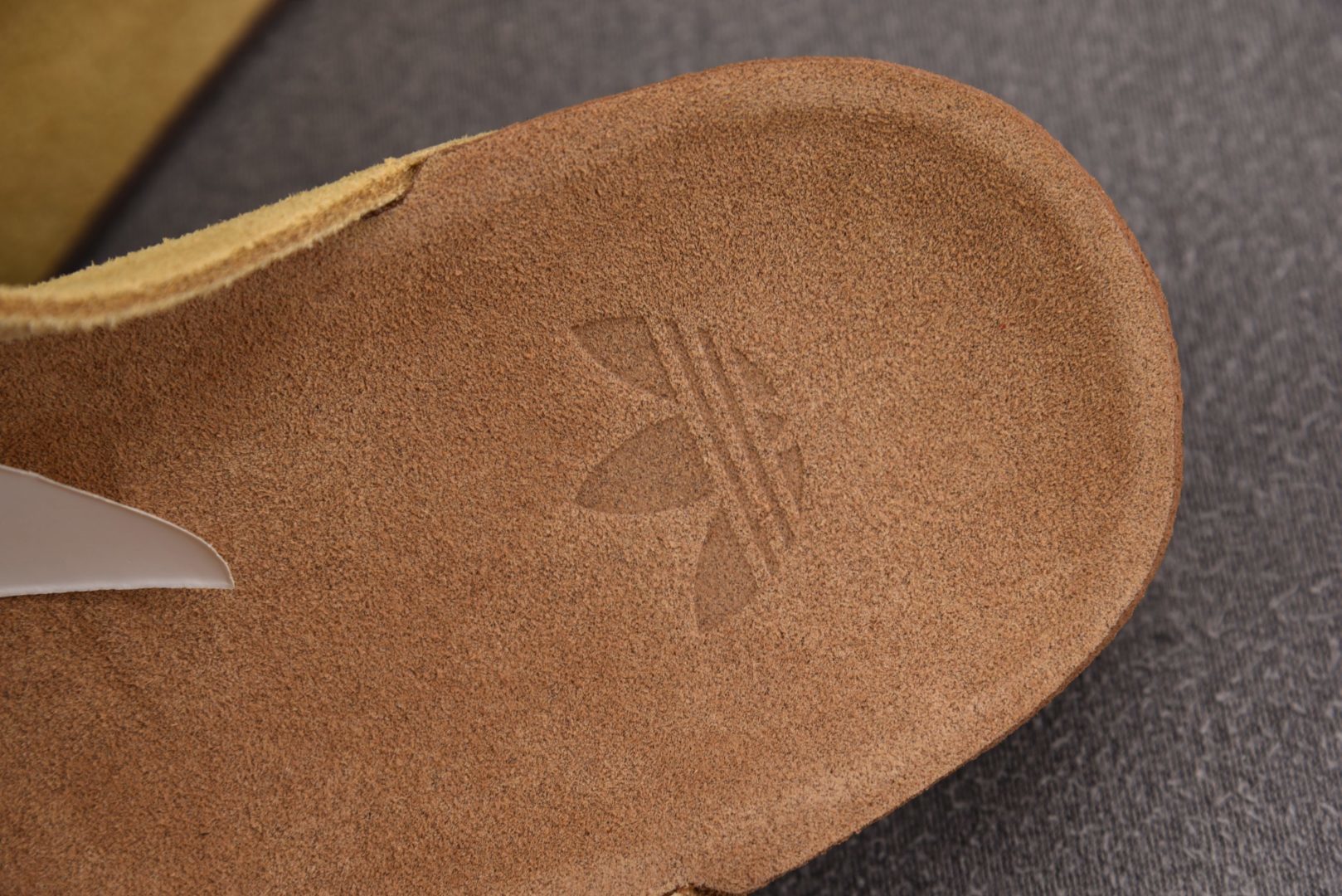 Originals 尺码:36-45纯原出品-Originals Adimule 黄色 JR3587 Y