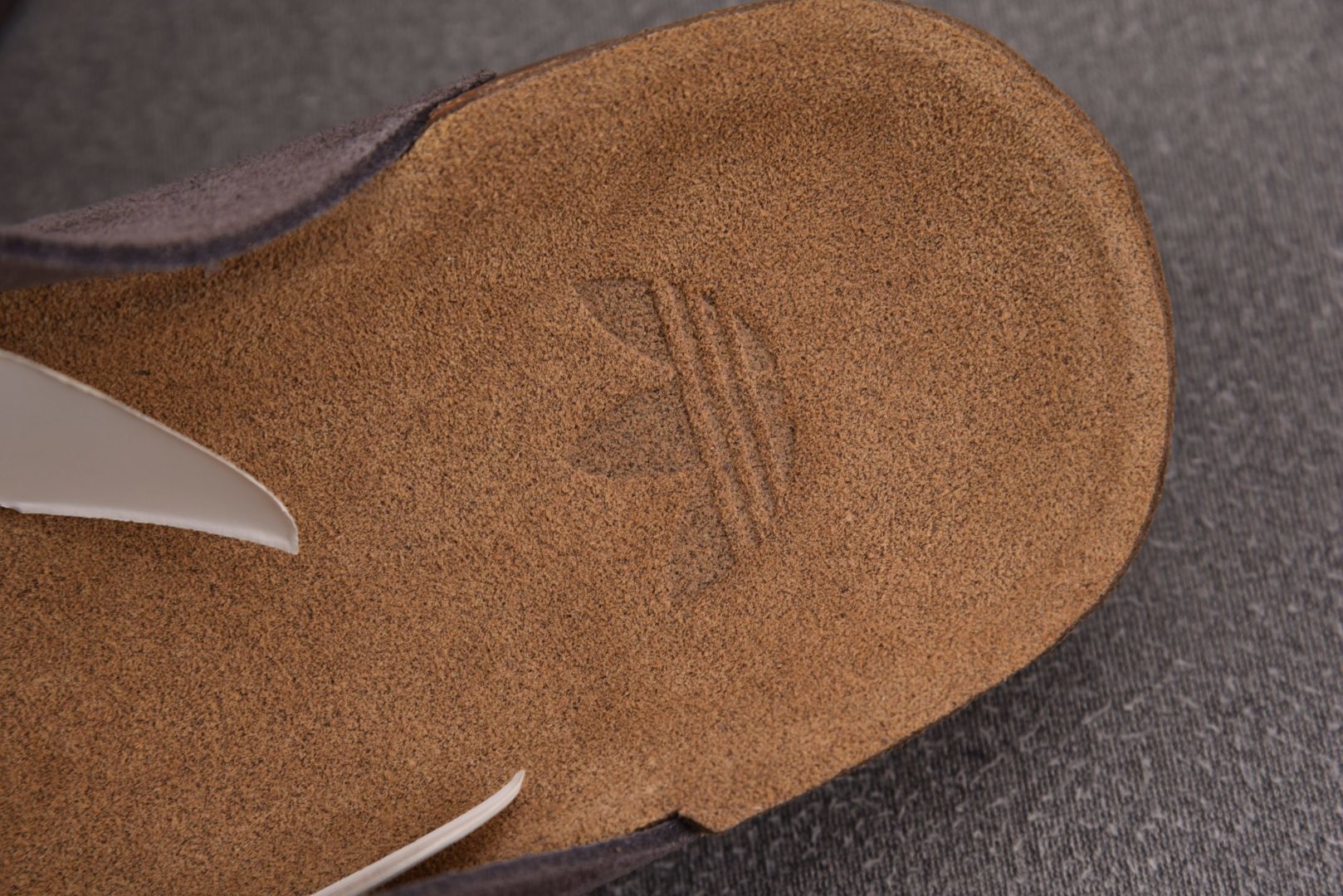 Originals 尺码:36-45纯原出品- Originals Adimule 深棕 JS0705 