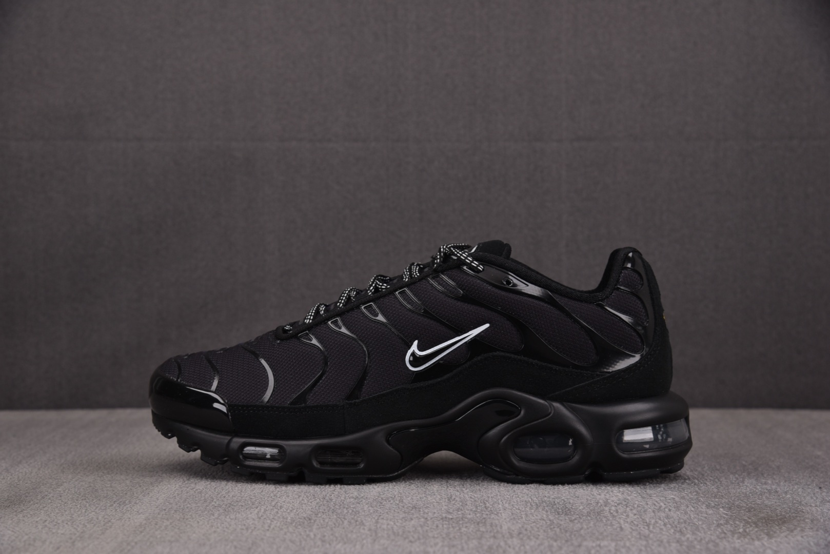 Max 尺码:36-46纯原出品-Air Max Plus Black Blue Red 黑蓝红 DZ4
