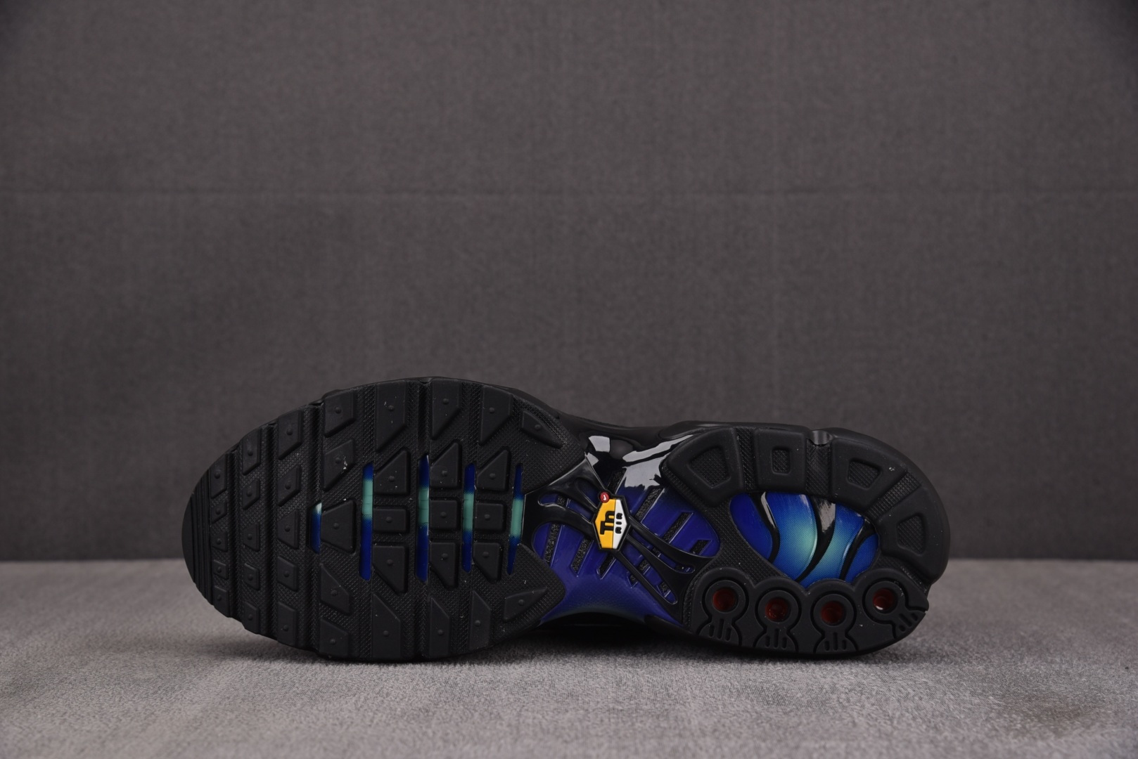 Max 尺码:36-46纯原出品-Air Max Plus Black Blue Red 黑蓝红 DZ4
