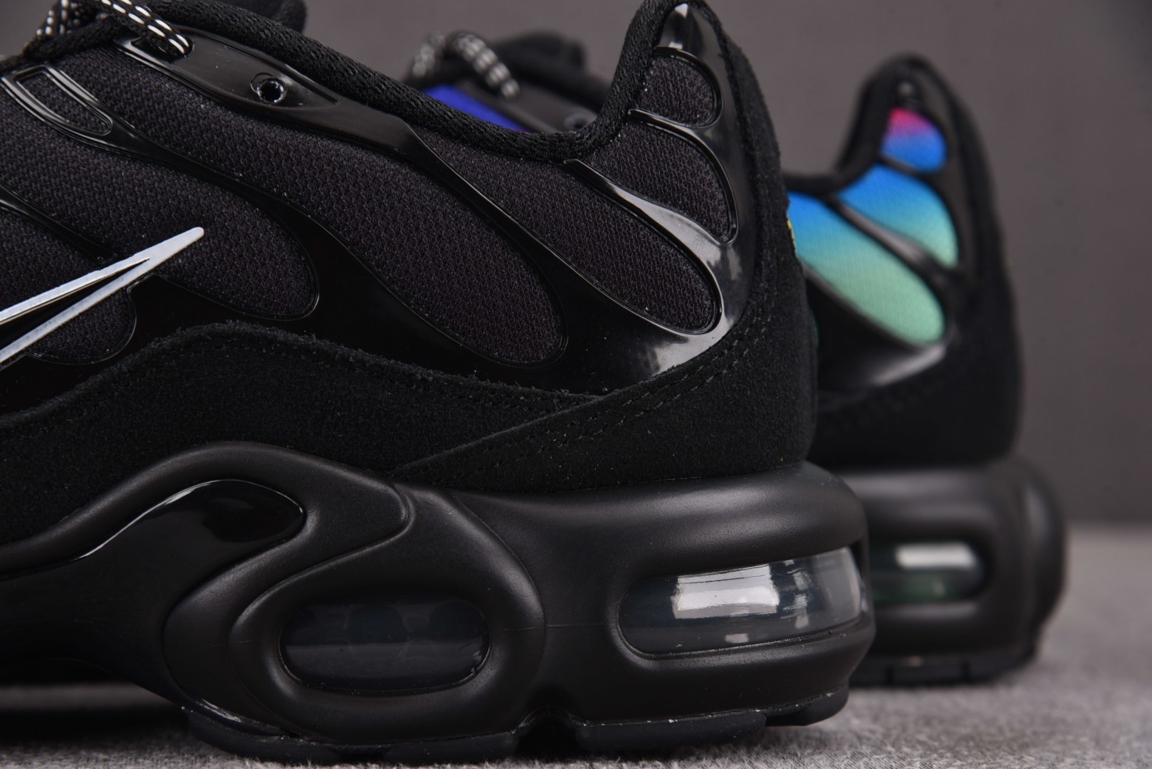 Max 尺码:36-46纯原出品-Air Max Plus Black Blue Red 黑蓝红 DZ4