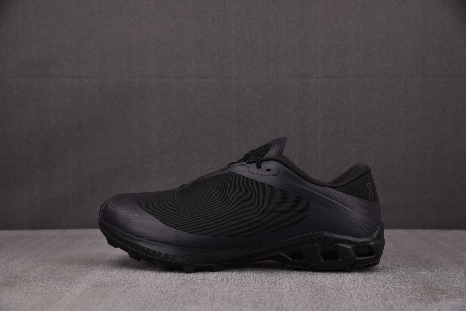 On昂跑 尺码:36-46纯原出品-PAF x On昂跑 Cloudventure 黑色 YZ039尺码