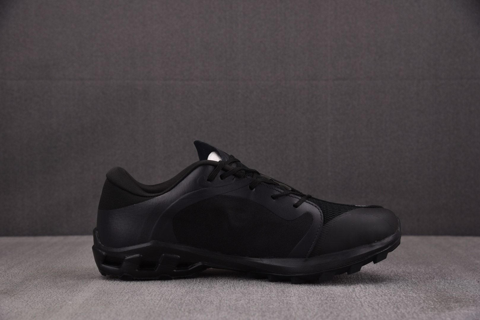 On昂跑 尺码:36-46纯原出品-PAF x On昂跑 Cloudventure 黑色 YZ039尺码