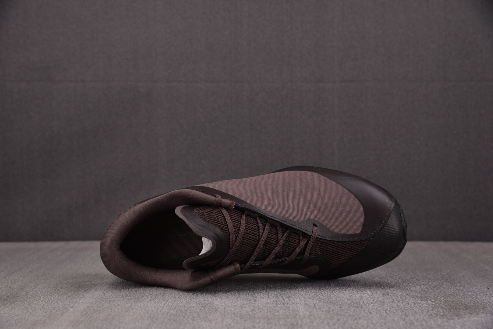 On昂跑 尺码:36-46纯原出品-PAF x On昂跑 Cloudventure 咖啡色 YZ039尺