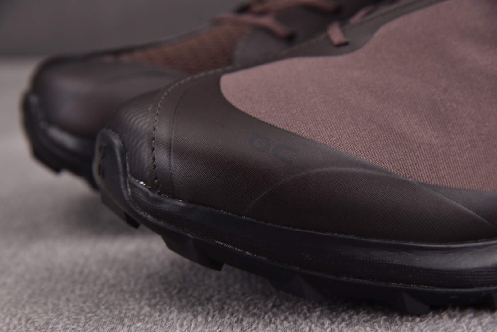 On昂跑 尺码:36-46纯原出品-PAF x On昂跑 Cloudventure 咖啡色 YZ039尺