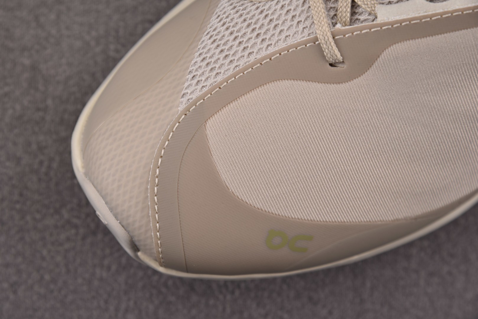 On昂跑 尺码:36-46纯原出品-PAF x On昂跑 Cloudventure 沙色 YZ039尺码