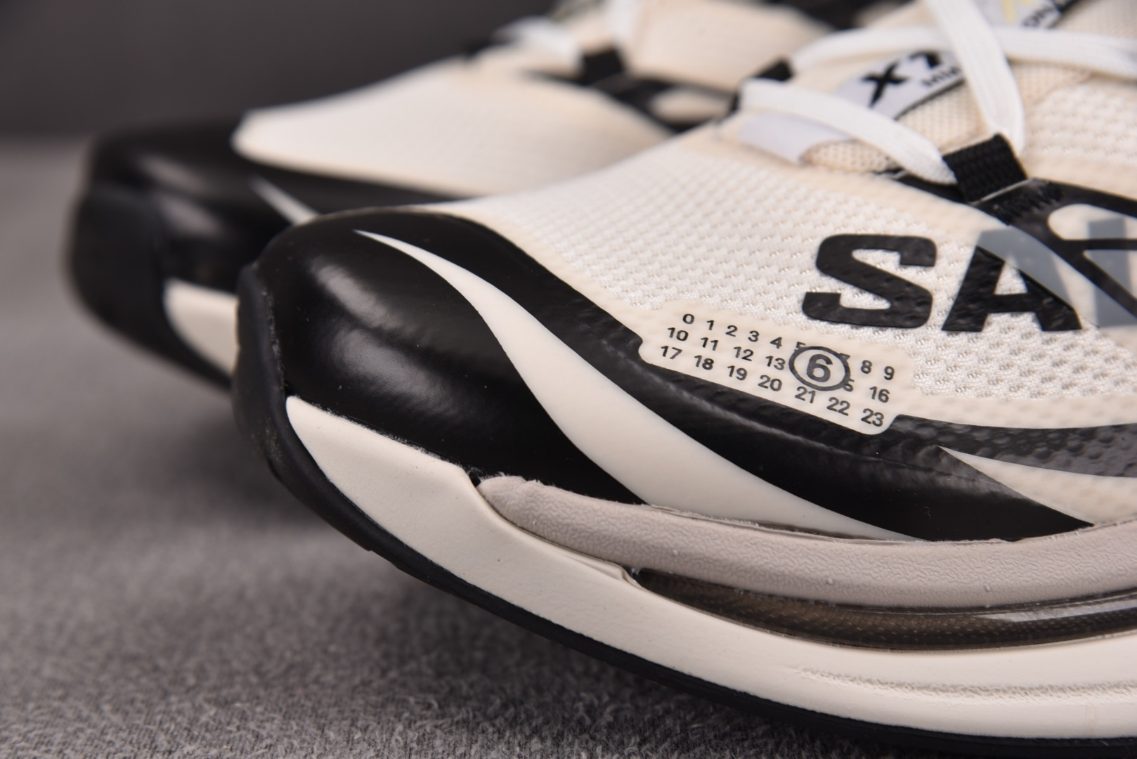 Salomon 尺码:36-45纯原版出品-MM6 Salomon XT-6 米棕黑 28 YZ024尺