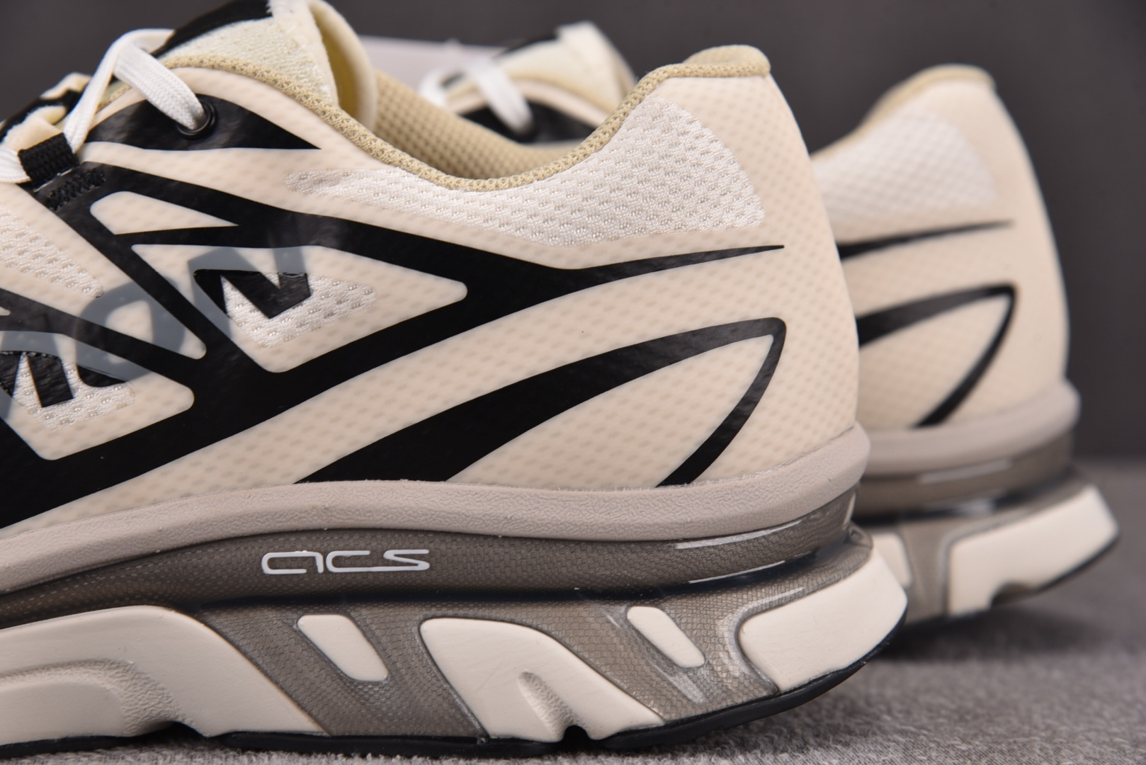 Salomon 尺码:36-45纯原版出品-MM6 Salomon XT-6 米棕黑 28 YZ024尺