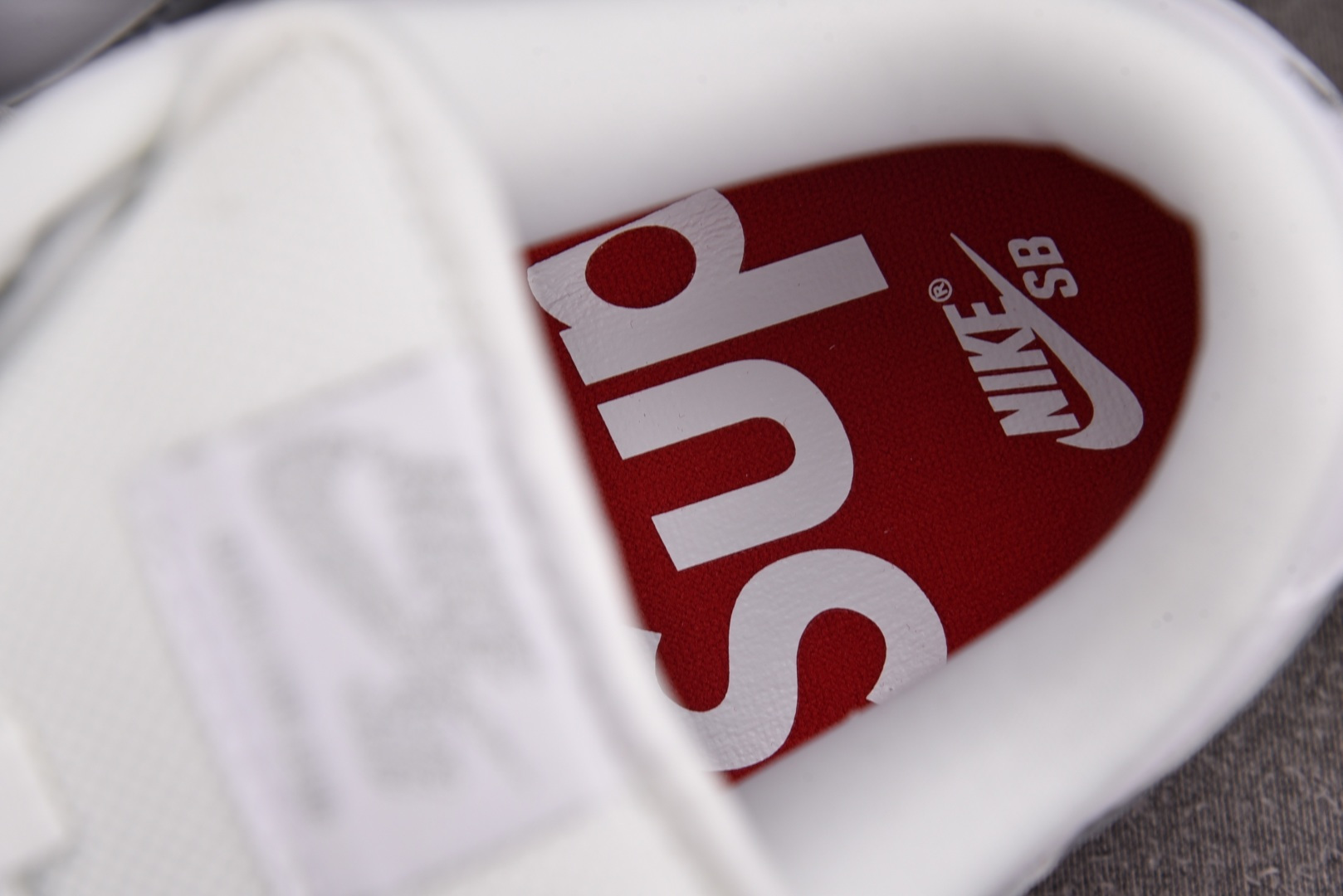 Dunk 尺码:36-47.5纯原出品-SB Dunk Low Supreme 94 White Met