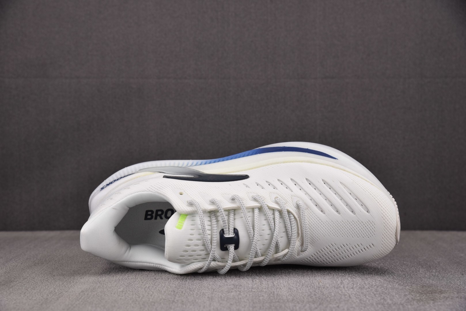 Brooks 尺码:36-45纯原出品-Brooks 布鲁克斯 Glycerin Max 白黑 YZ03